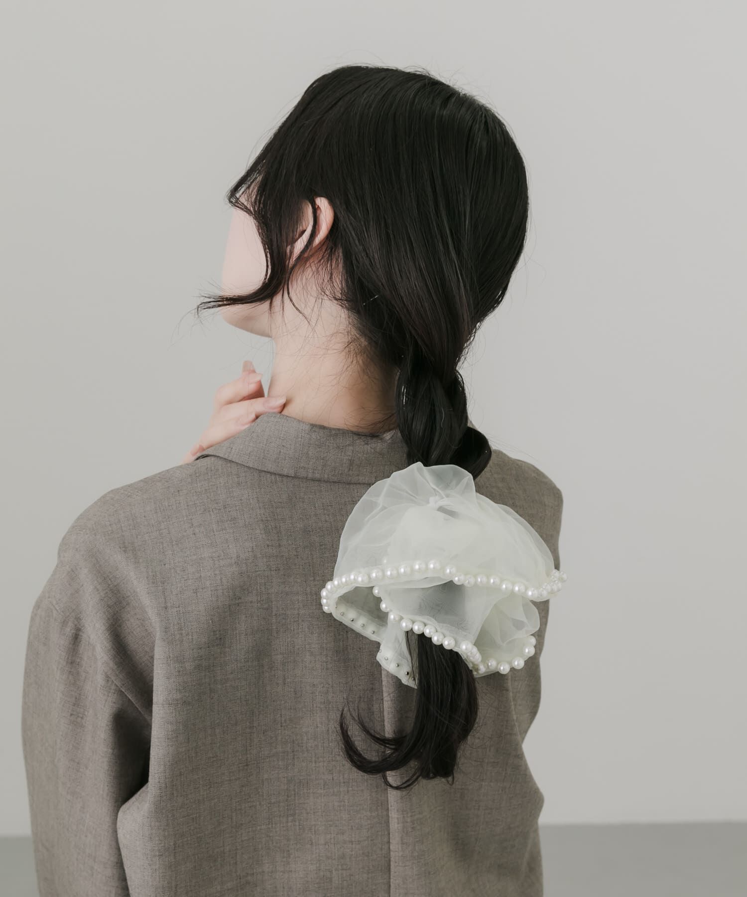 SMELLY「パールシフォンボリュームシュシュ」|ヘアゴム・シュシュ|