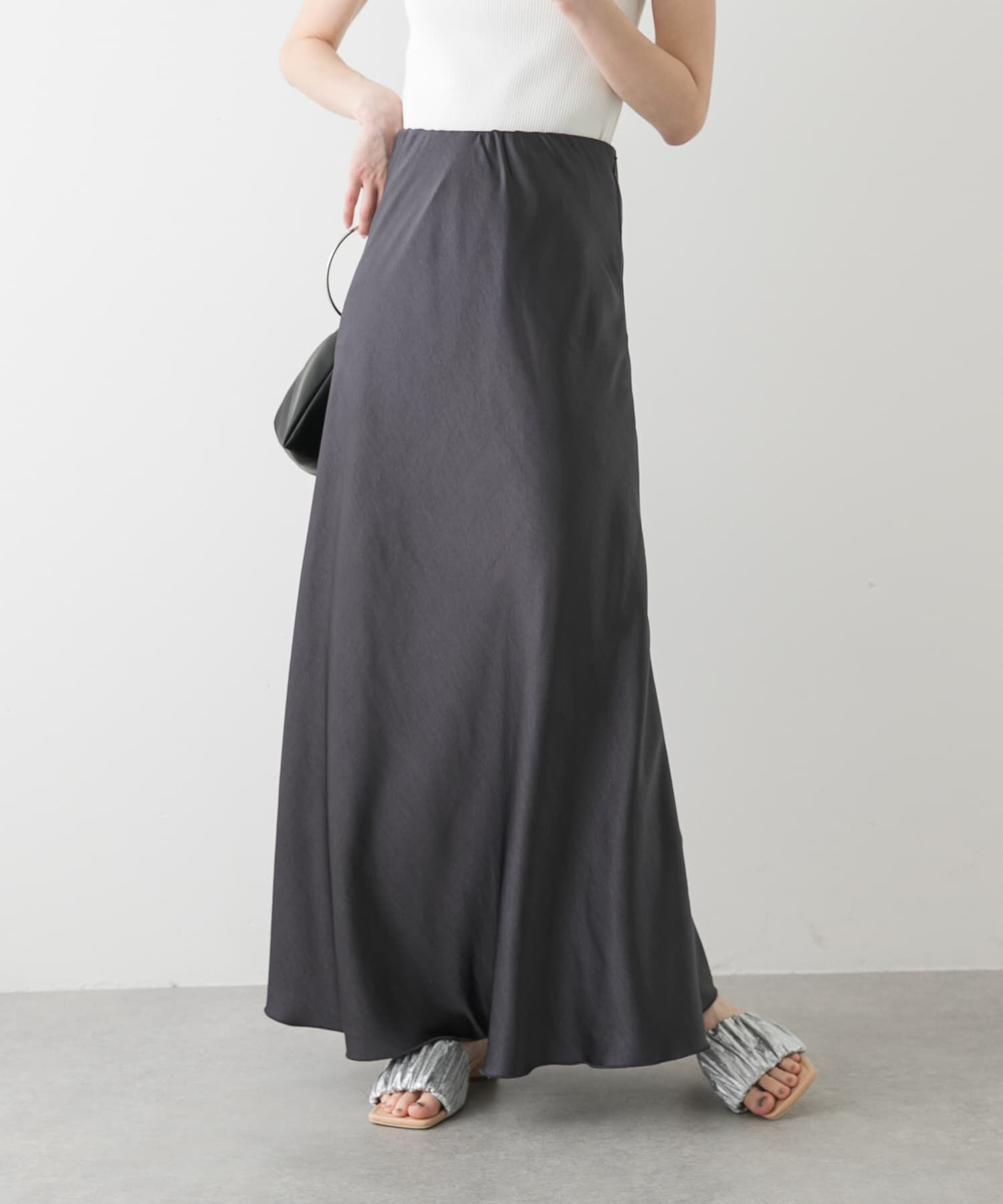 SENSE OF PLACE by URBAN RESEARCH「『一部WEB限定カラー』ナローサテンスカート」|スカート|