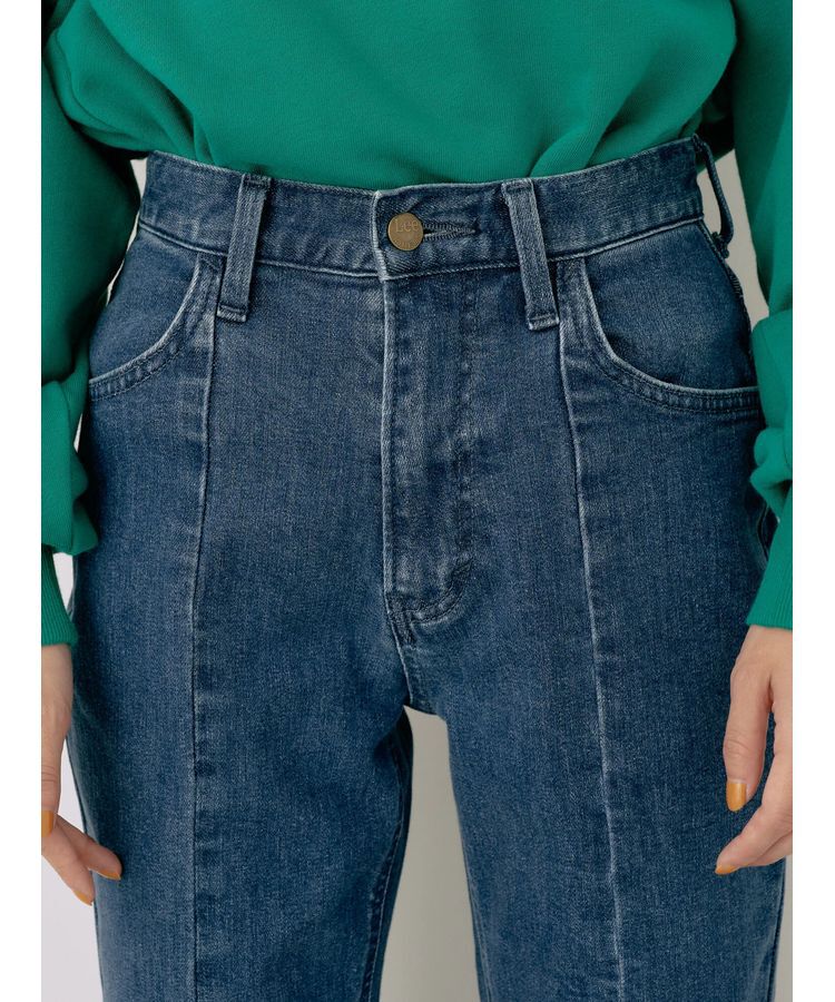 earth music&ecology「Lee&times;e.m.a.e.スリットフレアデニムパンツ」|デニム|