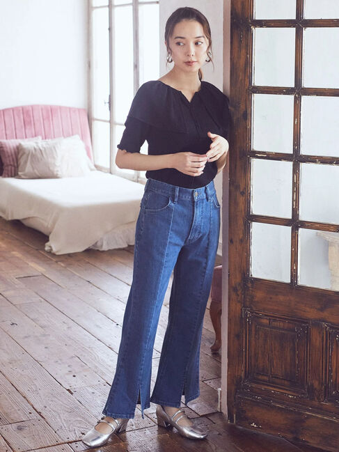 earth music&ecology「Lee&times;e.m.a.e.スリットフレアデニムパンツ」|デニム|