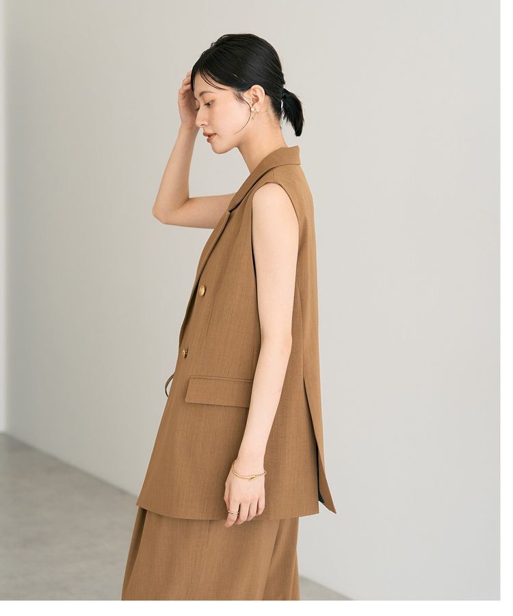 YECCA VECCA「金釦ジレ」|ベスト・ジレ|