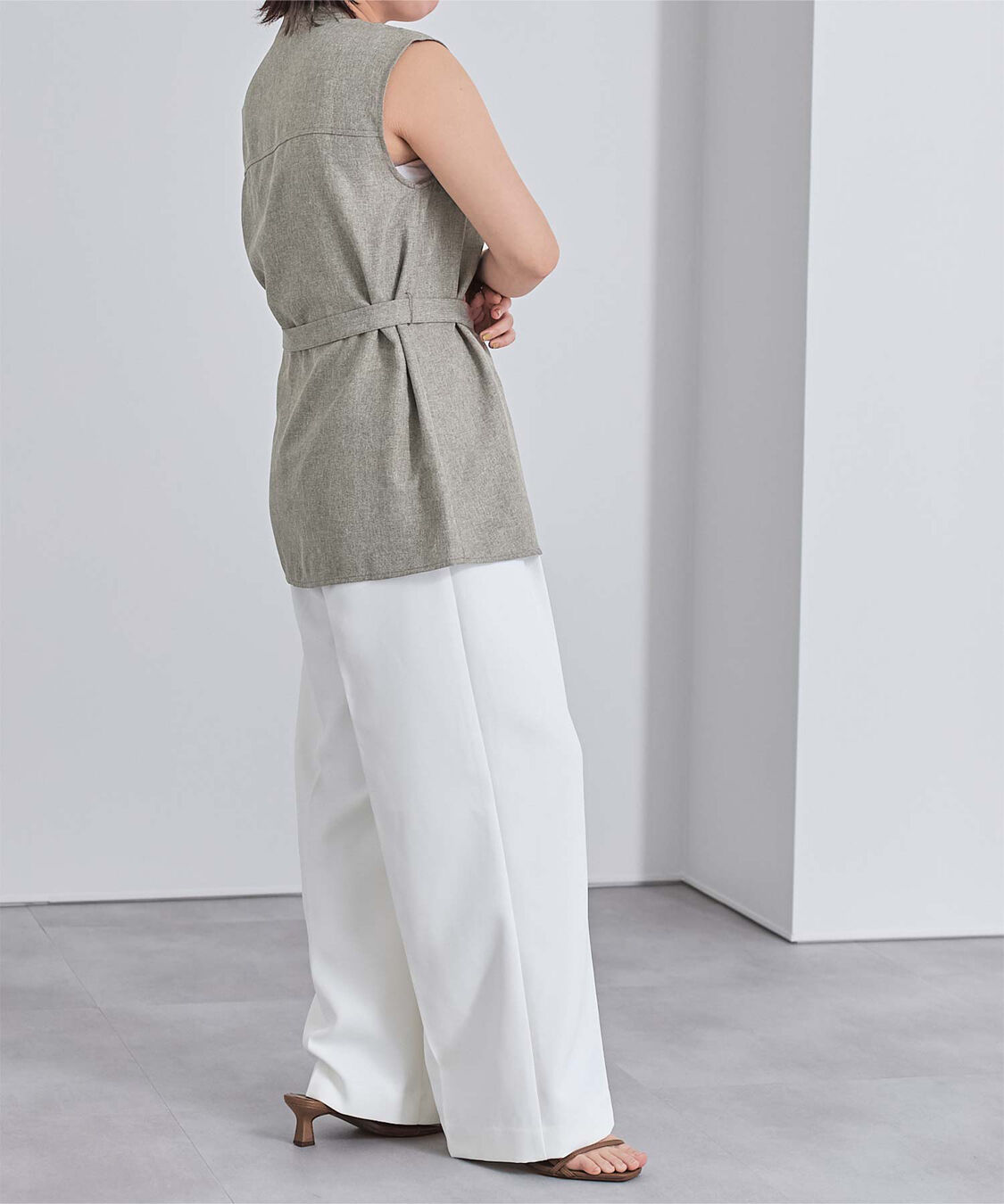 ur's「リネンライクノースリーブトップス」|シャツ・ブラウス|