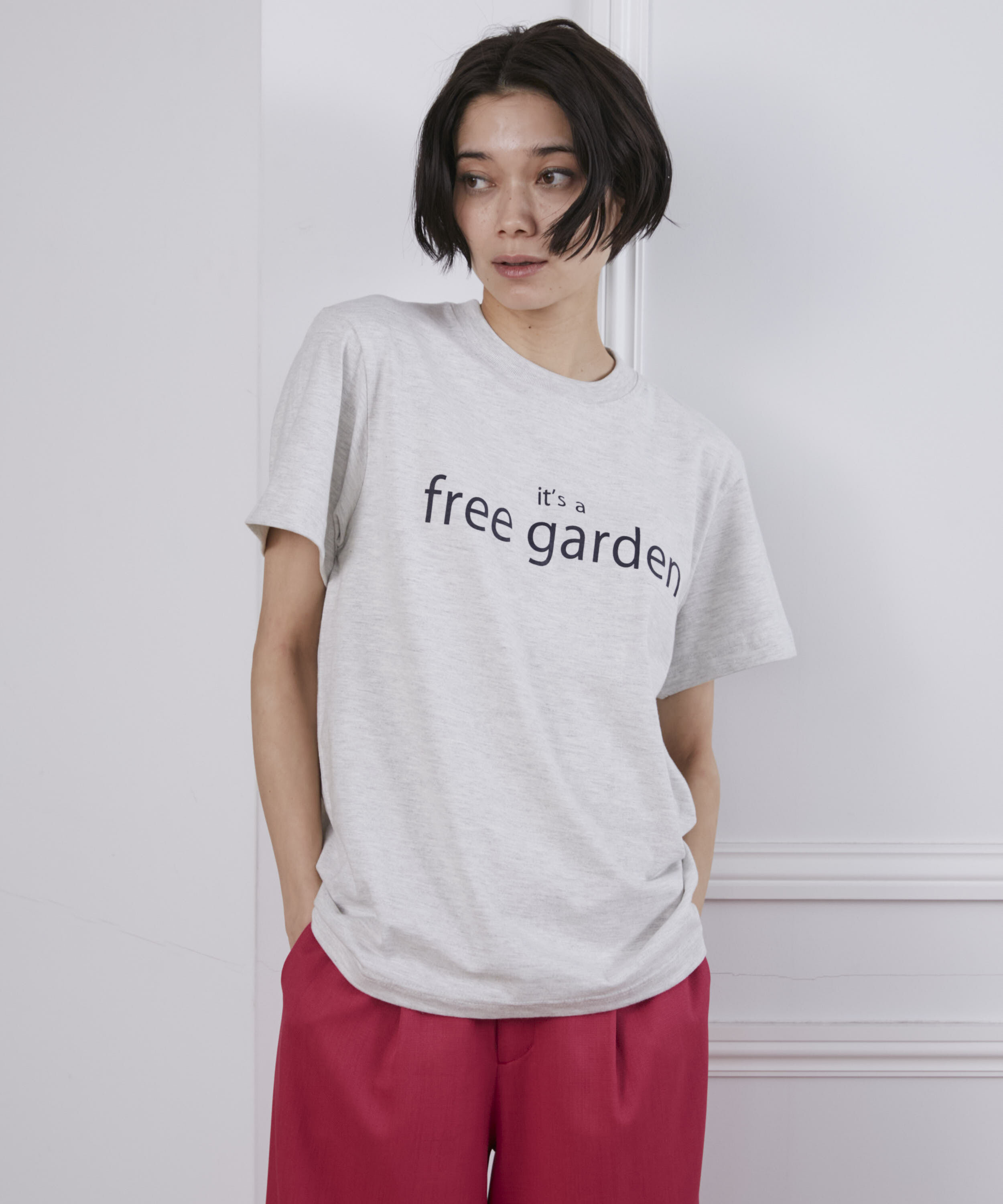 I.T.'S international「It's a free garden ロゴプリントTシャツ」|Tシャツ・カットソー|グレー1
