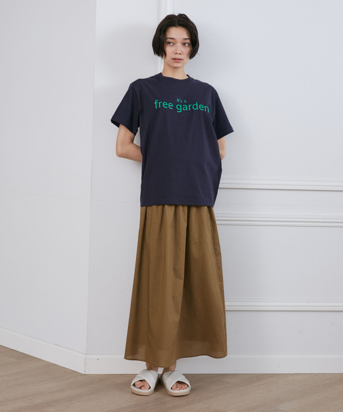 I.T.'S international「It's a free garden ロゴプリントTシャツ」|Tシャツ・カットソー|