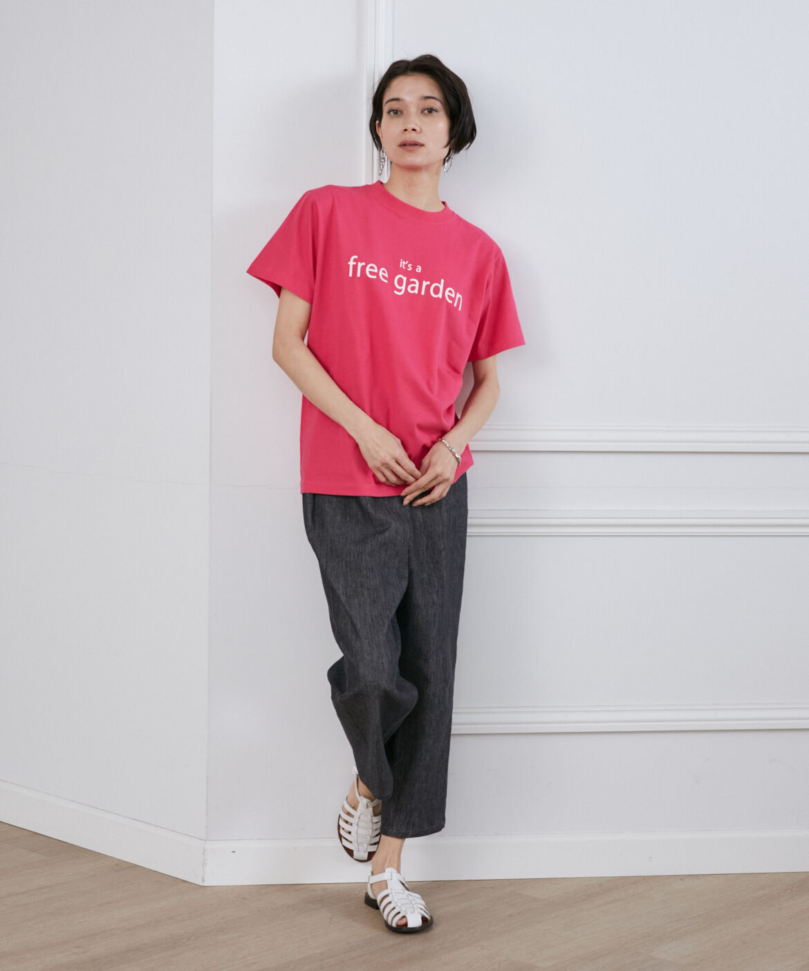 I.T.'S international「It's a free garden ロゴプリントTシャツ」|Tシャツ・カットソー|