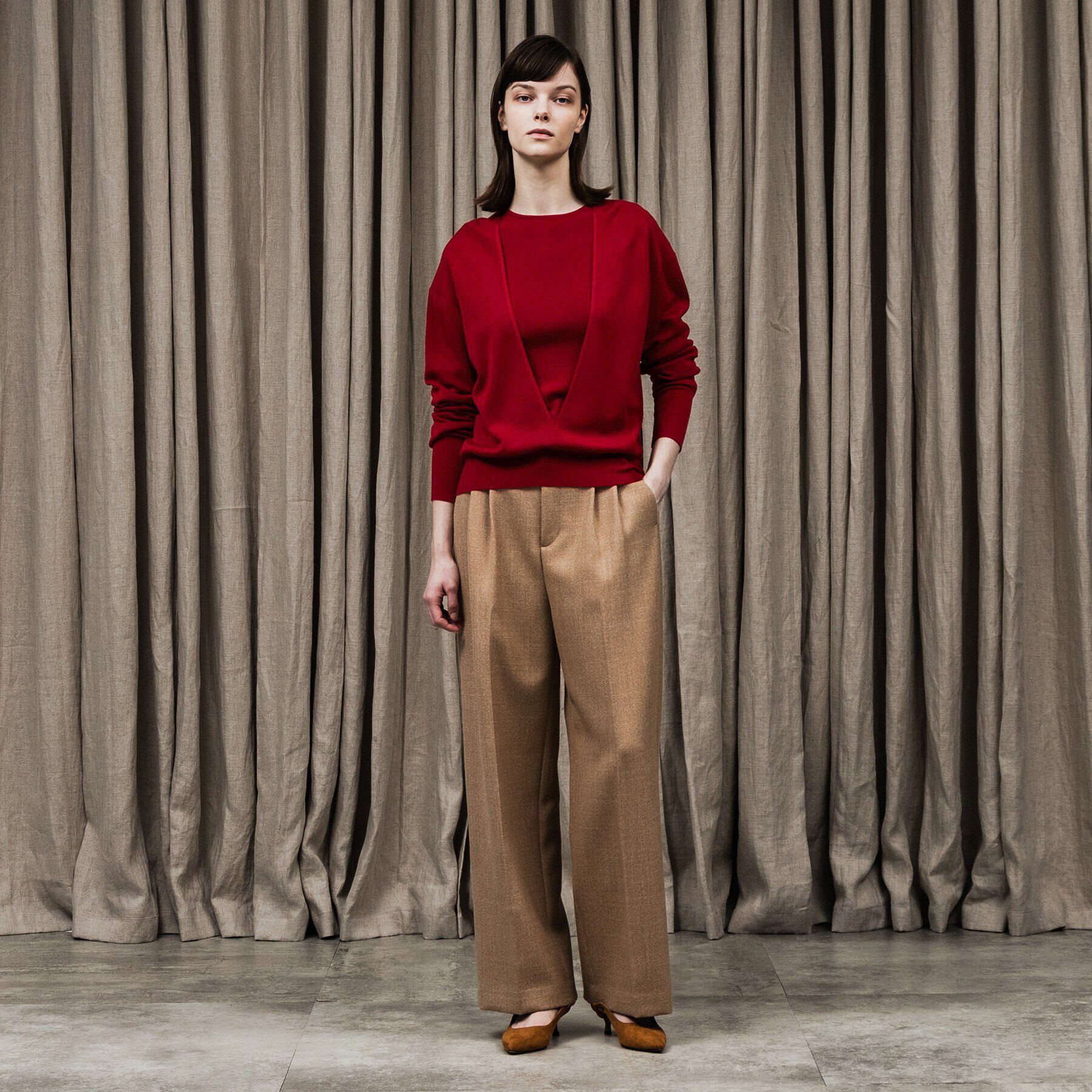 UNTITLED「ミレニアムウールVネックニット」|ニット・セーター|