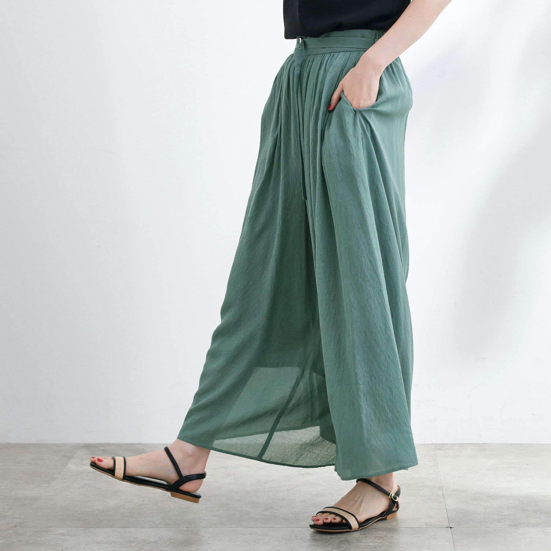 grove「【たっぷりギャザーで体型カバー】スカート見えの軽やかパンツ」|その他|