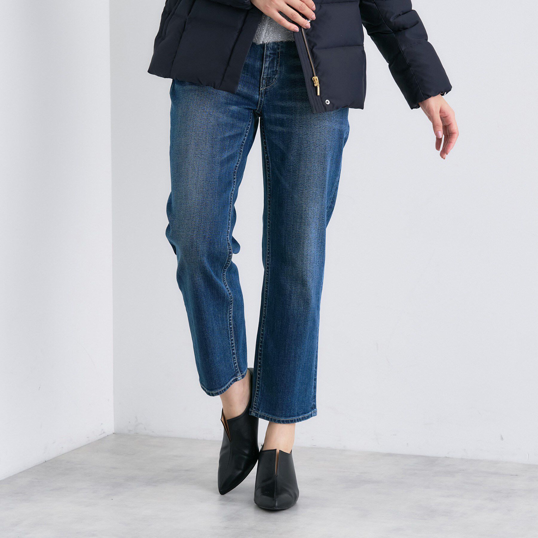 INDIVI「【通年活躍！褒められデニム】スリムストレート デニムパンツ」|デニム|