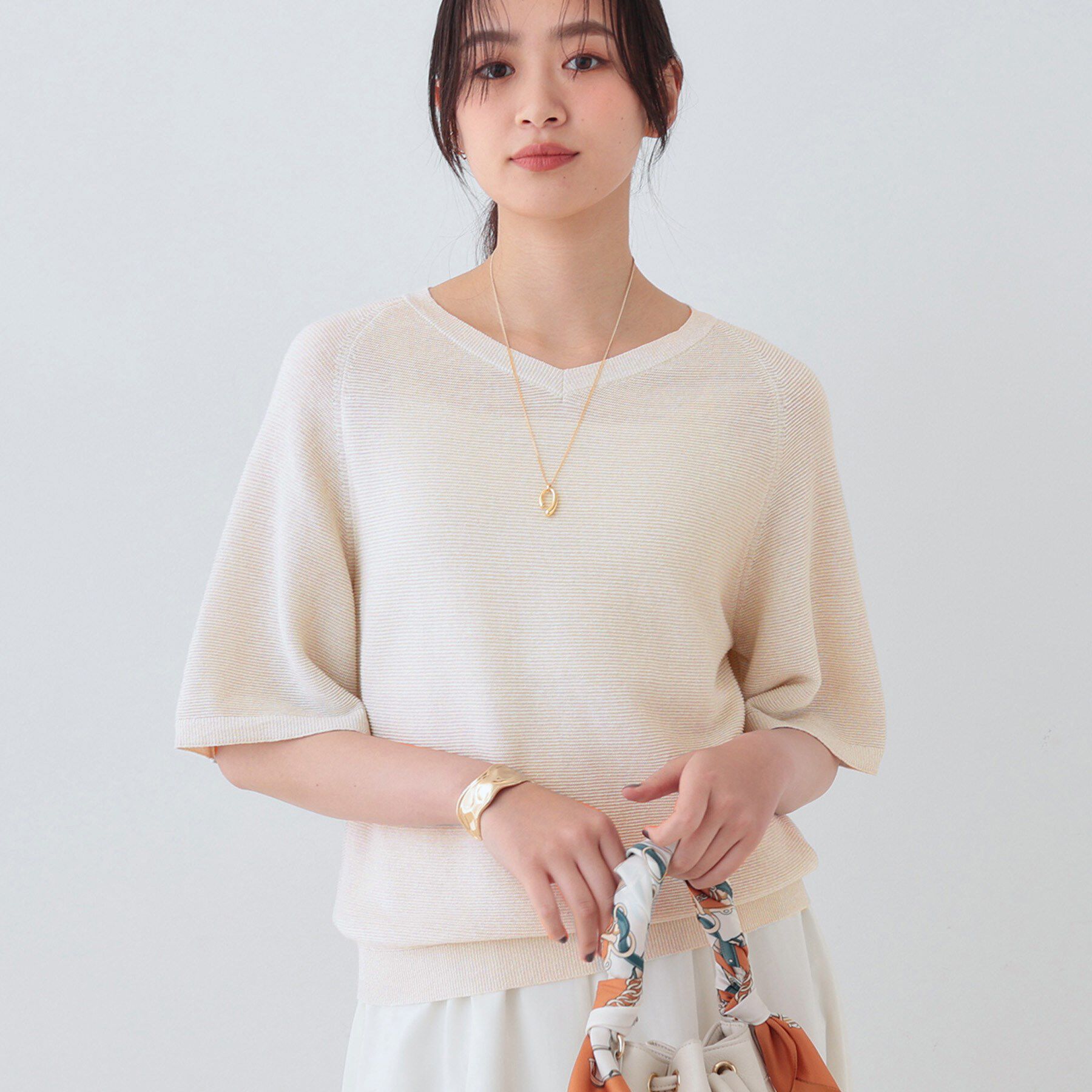 INDIVI「新色登場！【上品ラメ素材】フレアスリーブニット」|ニット・セーター|オフホワイト(003