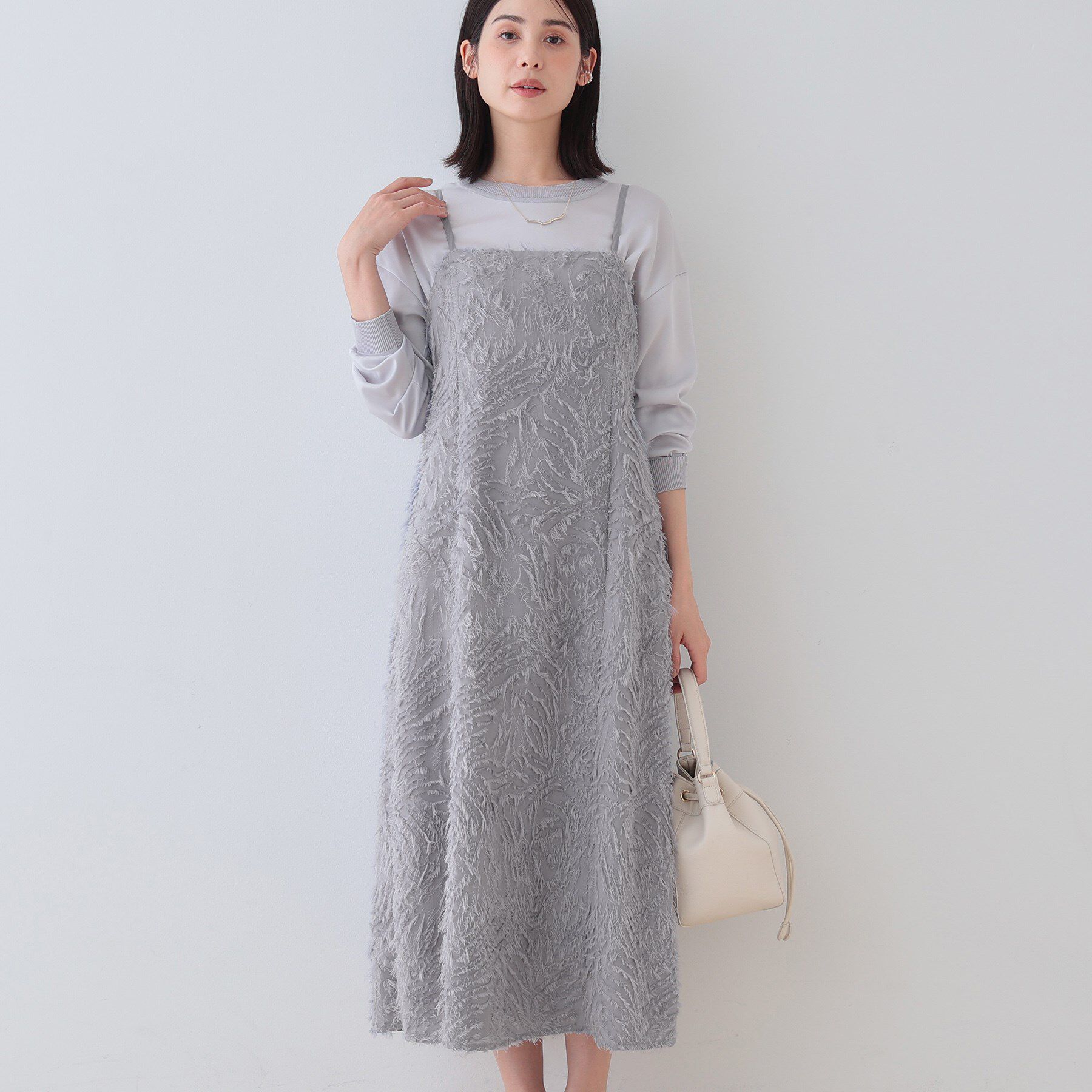 INDIVI「【トレンド素材】シアーカットジャカード キャミワンピース」|ワンピース|ライトグレー(011