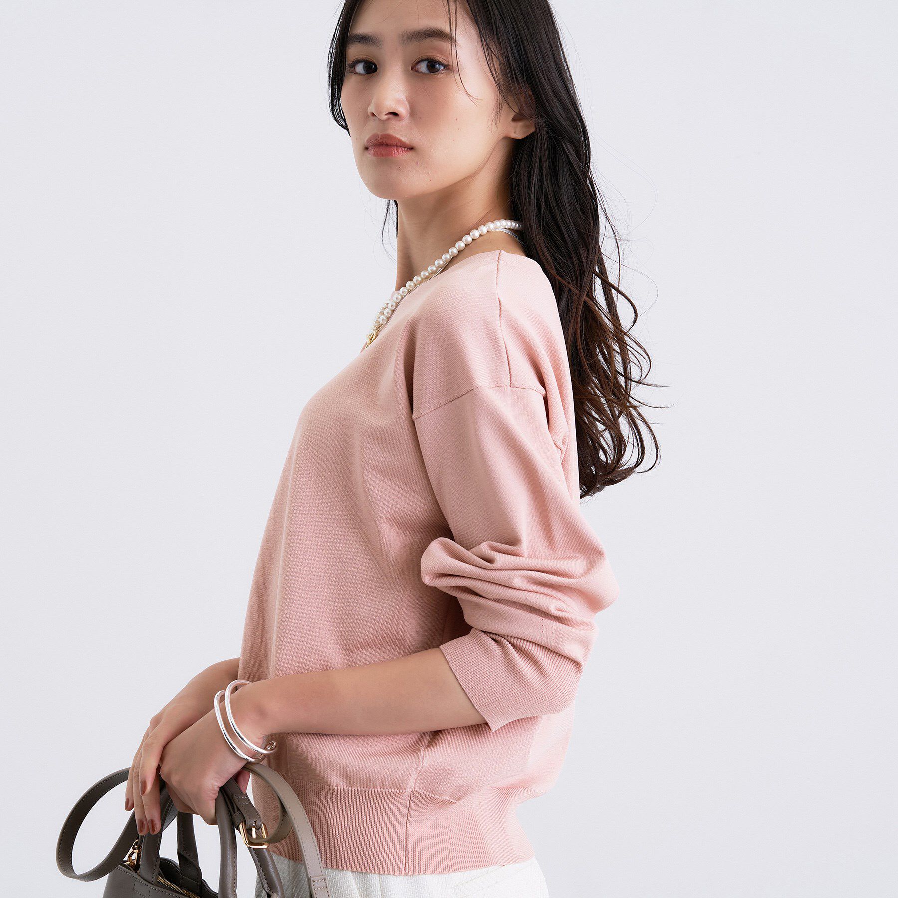 INDIVI「ボートネック ストレッチニット」|ニット・セーター|