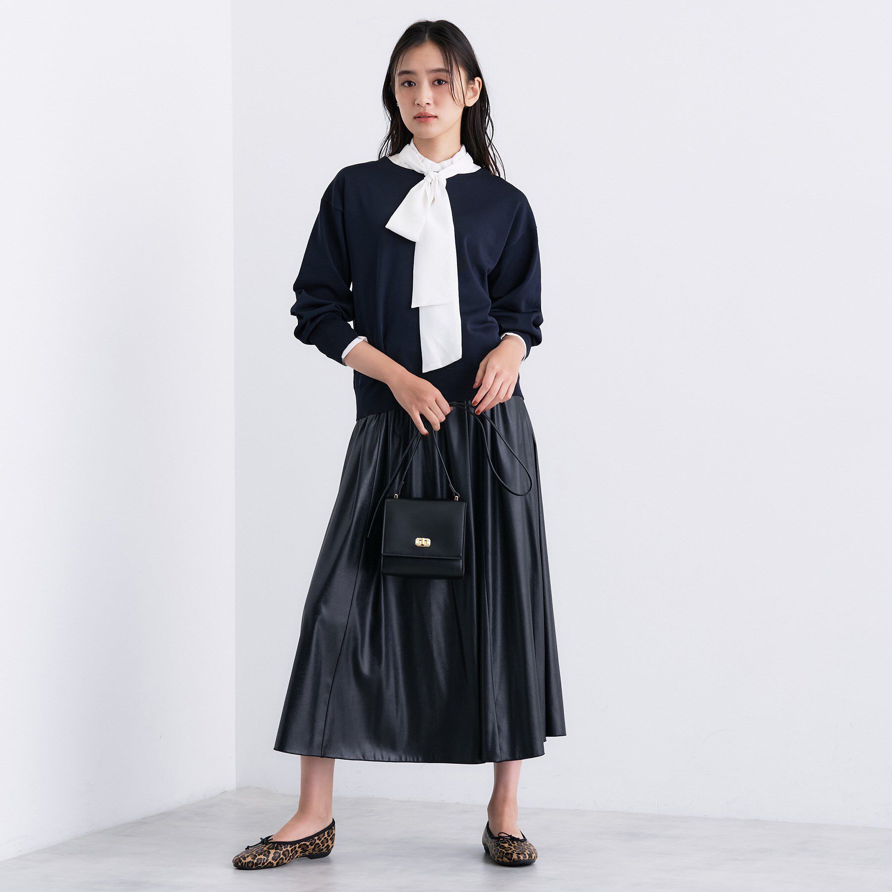 INDIVI「ボートネック ストレッチニット」|ニット・セーター|