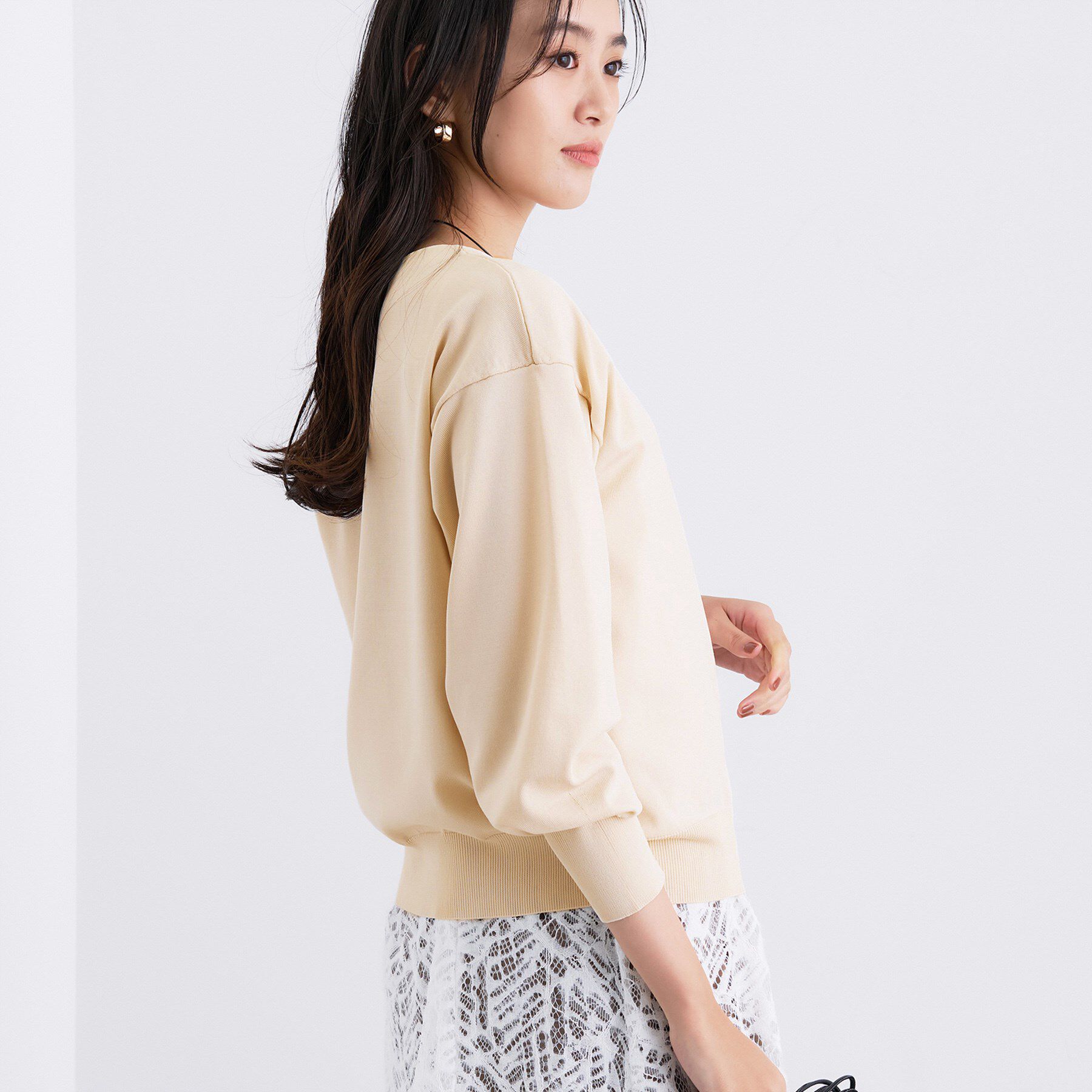 INDIVI「ボートネック ストレッチニット」|ニット・セーター|