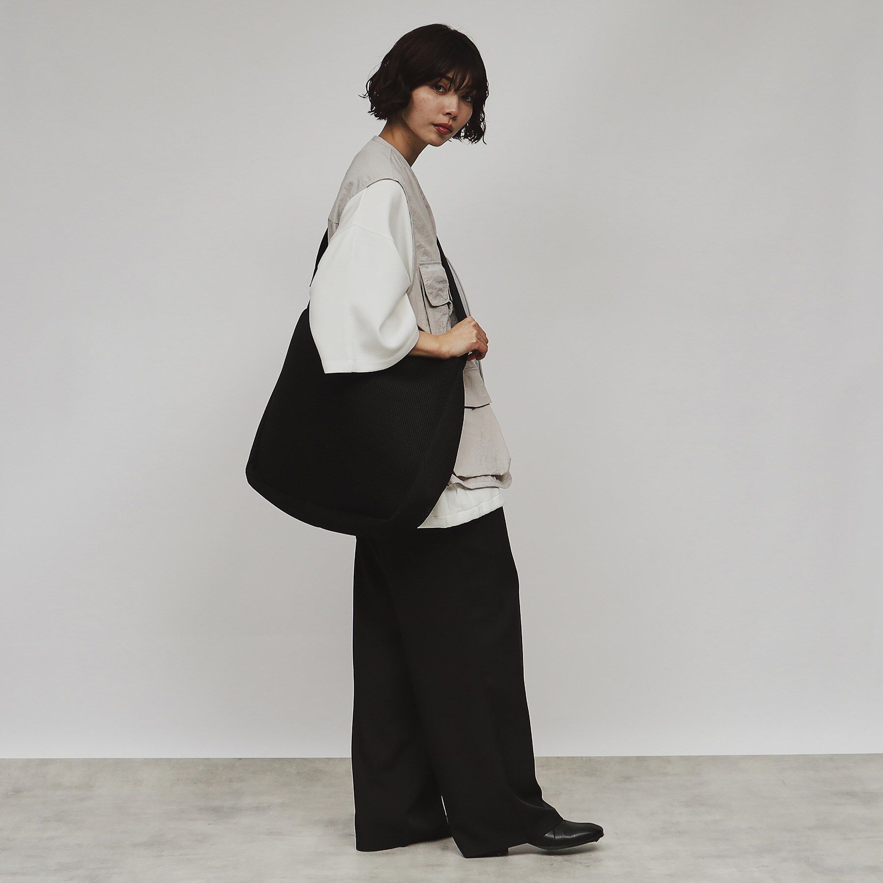 tk.TAKEO KIKUCHI「ビッグショルダーバッグ」|ショルダー・メッセンジャー|