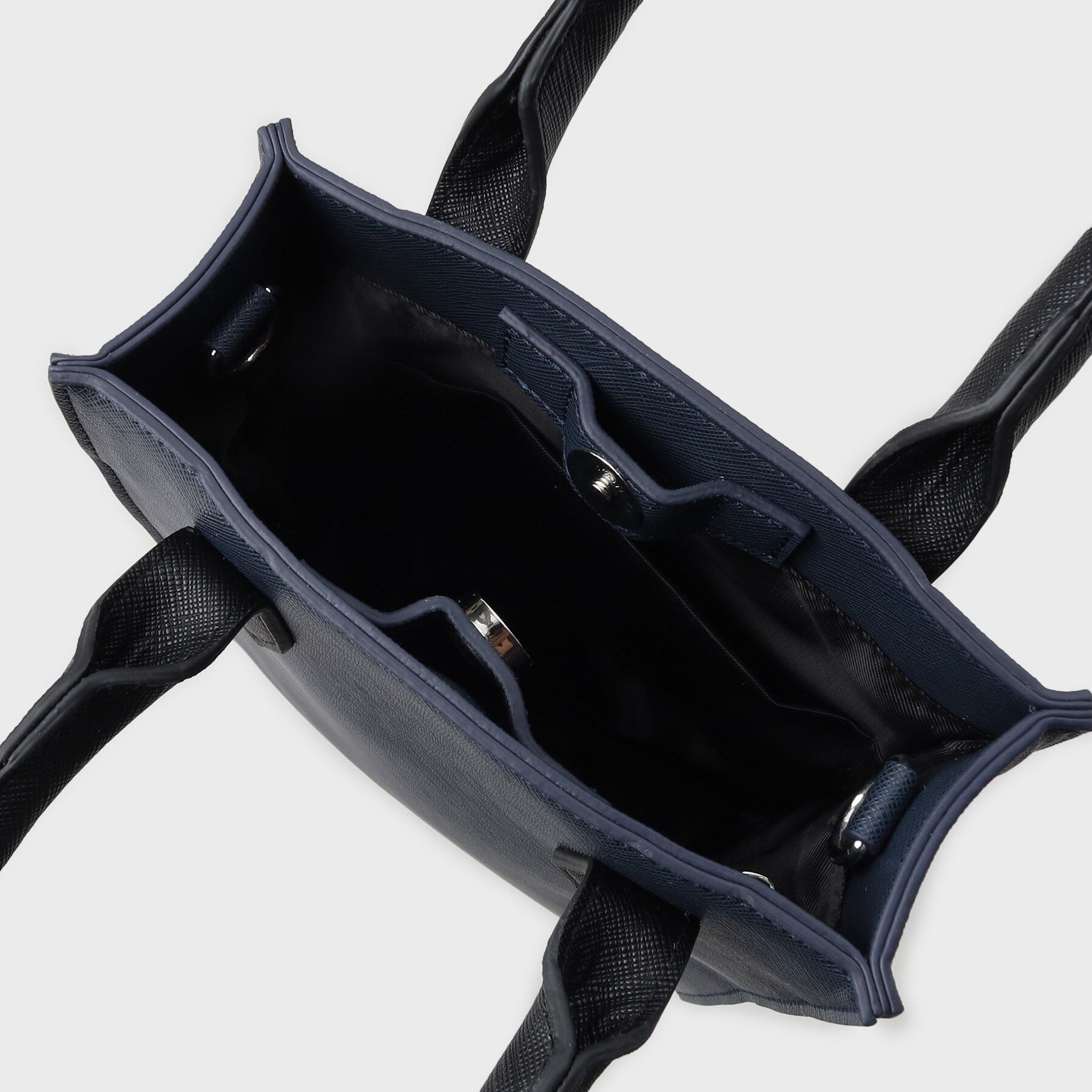 tk.TAKEO KIKUCHI「ハンドルスクエアバッグ」|ショルダー・メッセンジャー|