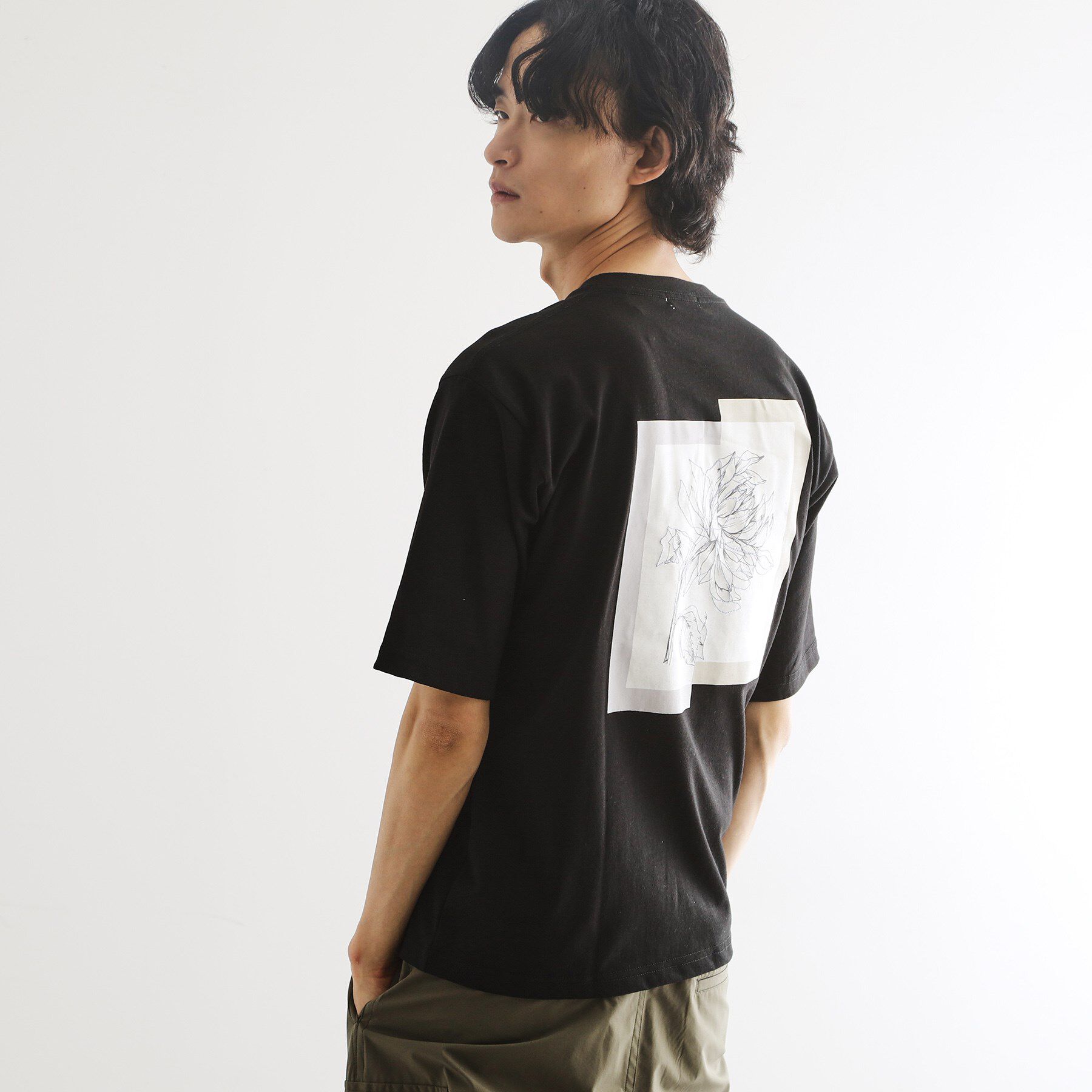 tk.TAKEO KIKUCHI「フレイムシフトフラワーカットソー」|Tシャツ・カットソー|ブラック(019)
