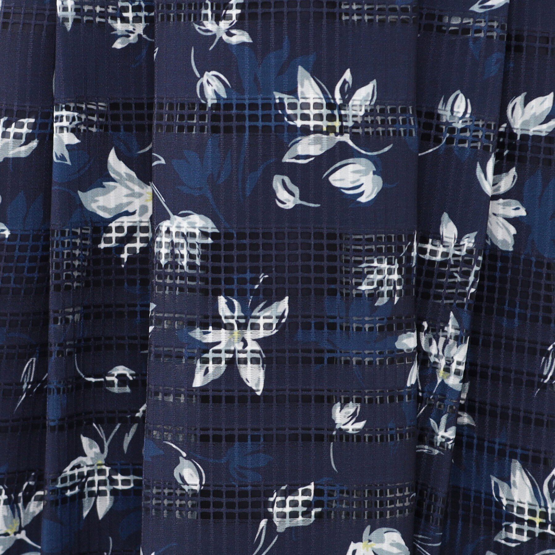 index「フラワータックフレアスカート【洗濯機洗い可/防シワ】」|スカート|