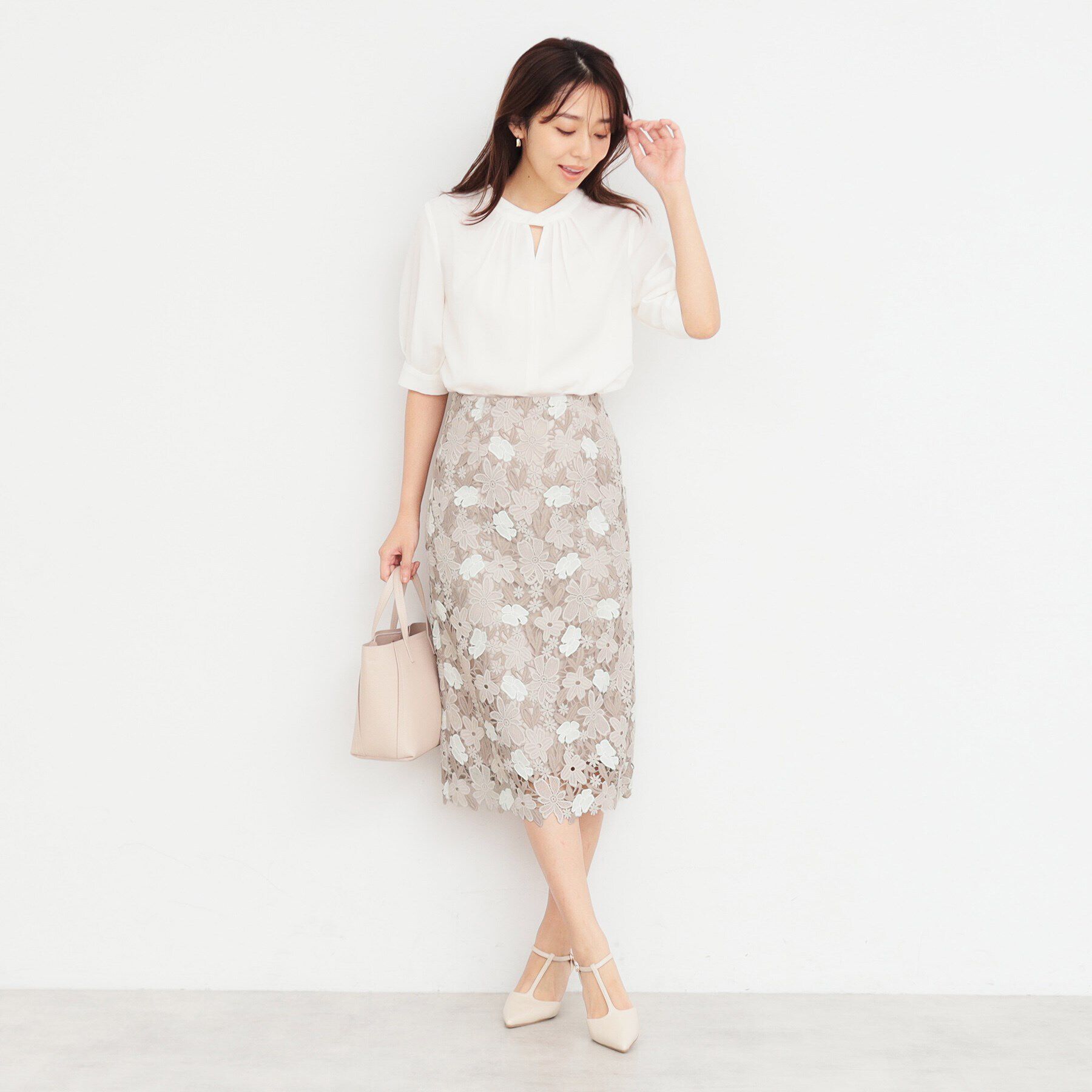 index「フラワーレースタイトスカート【洗濯機洗い可】」|スカート|