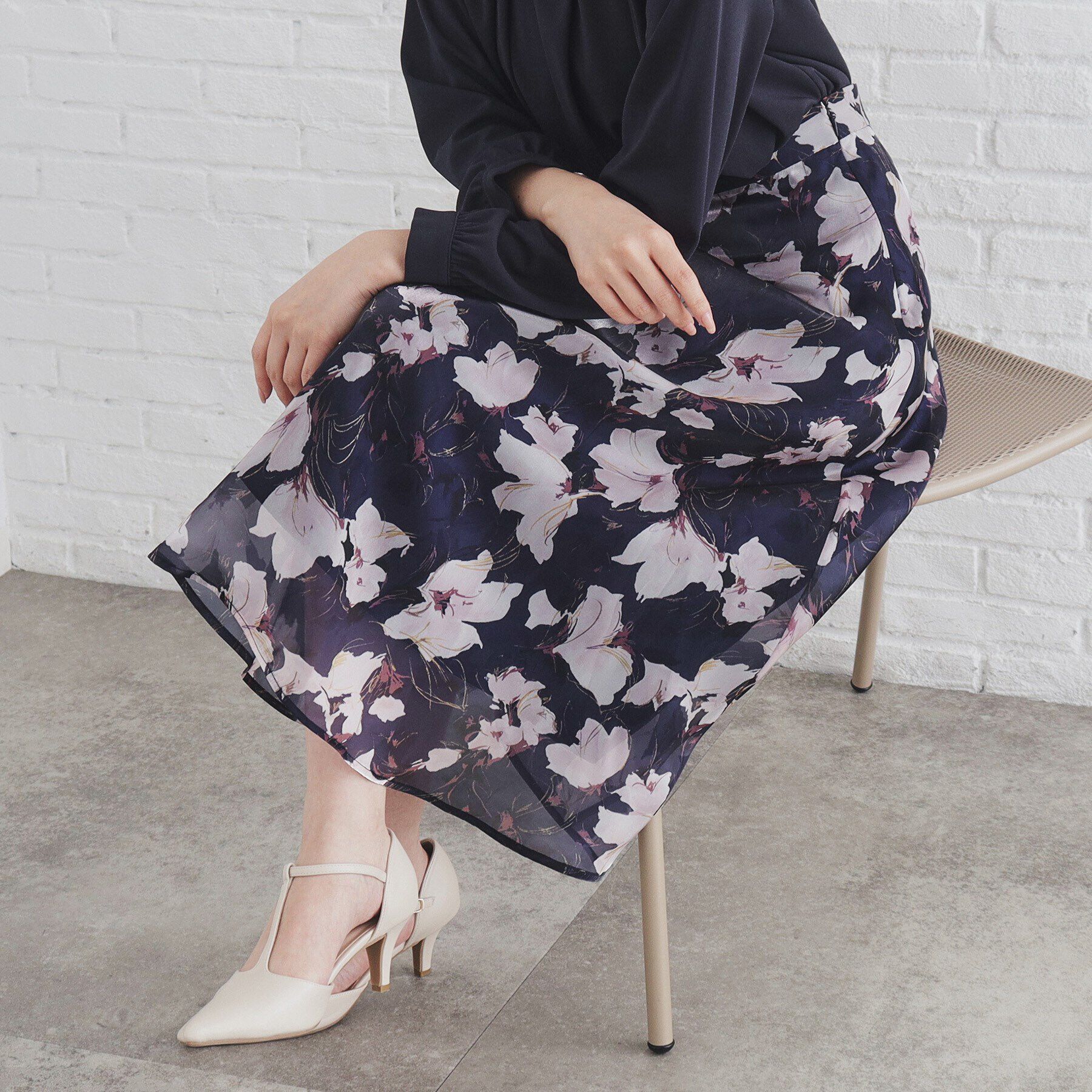 index「オーガンジーフラワーフレアスカート【洗濯機洗い可/イージーアイロン】」|スカート|ネイビー(194)