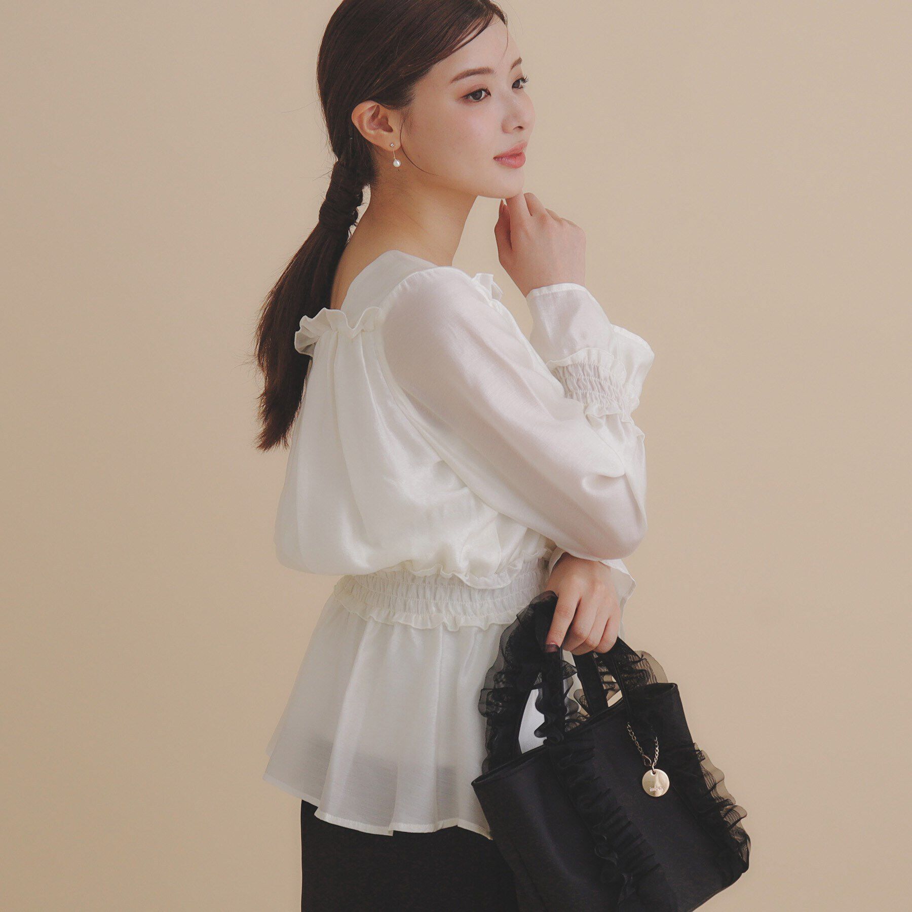 index「ギャザーフリルシアーブラウス【洗濯機洗い可】」|シャツ・ブラウス|