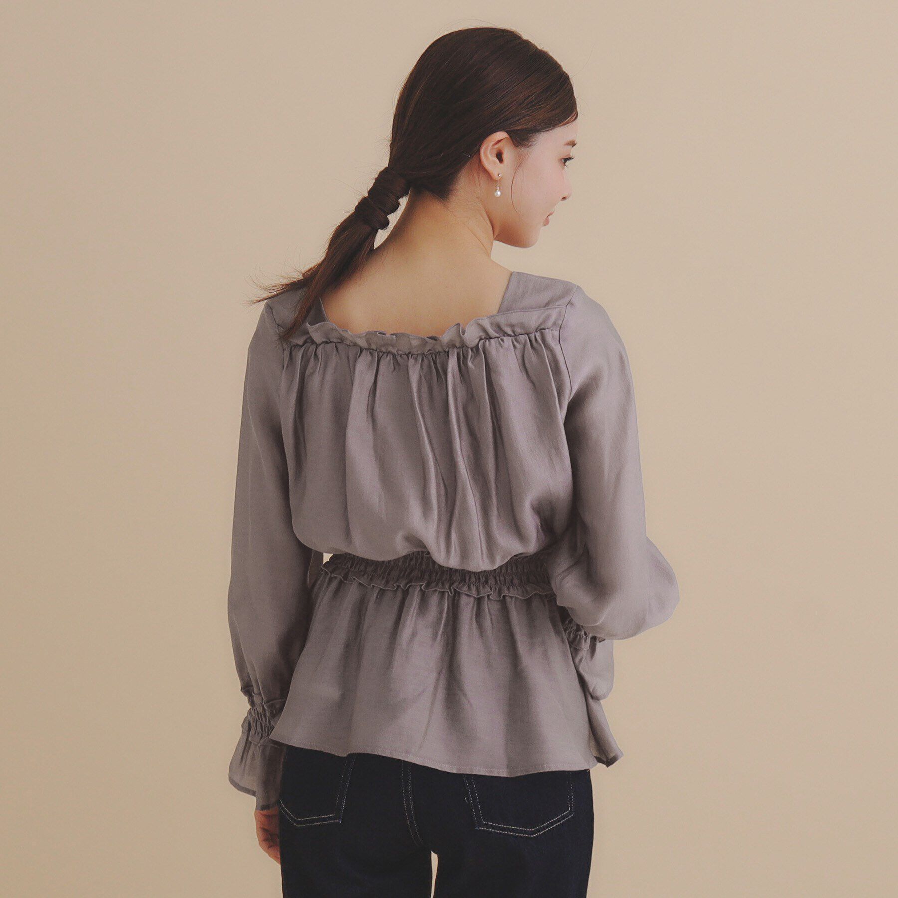 index「ギャザーフリルシアーブラウス【洗濯機洗い可】」|シャツ・ブラウス|