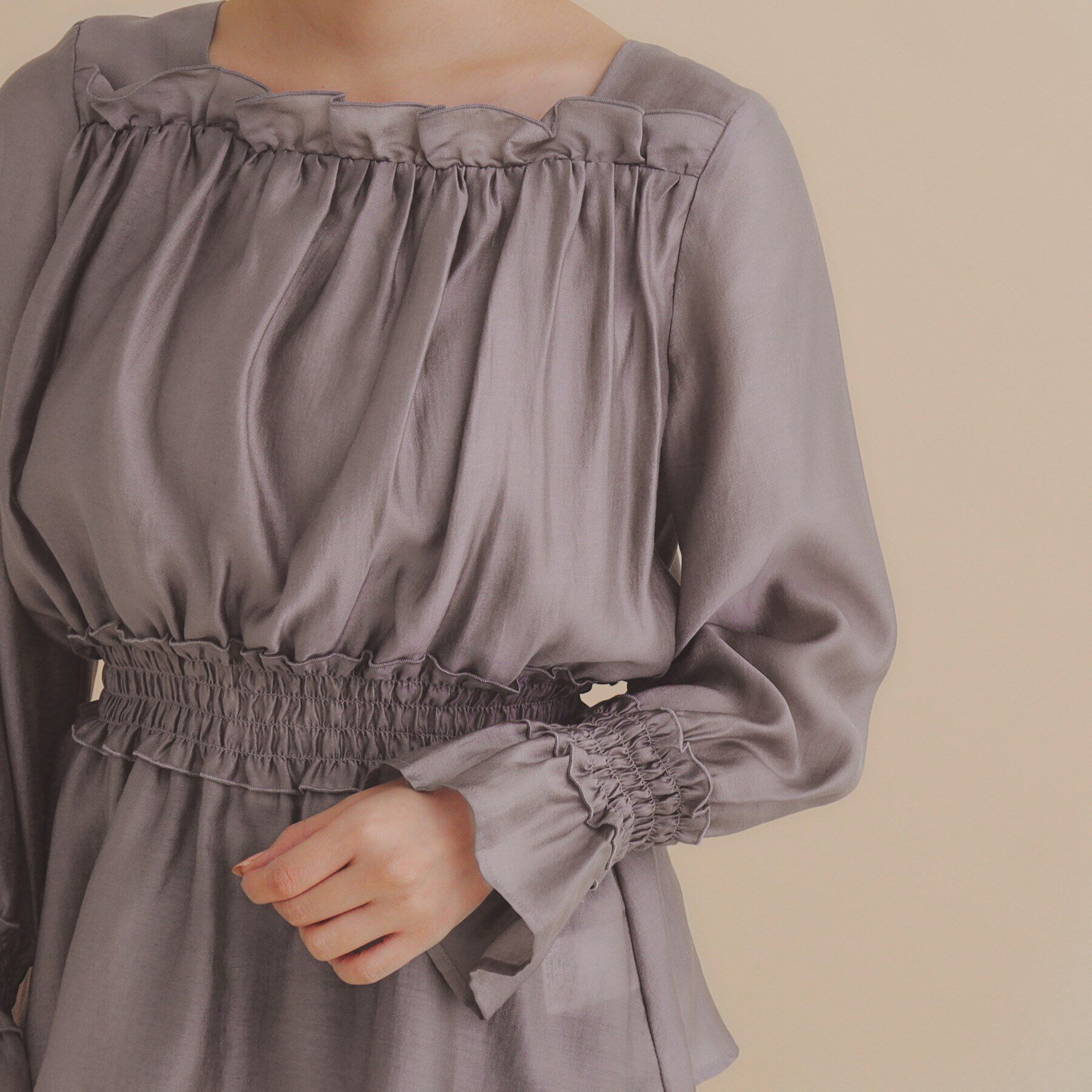 index「ギャザーフリルシアーブラウス【洗濯機洗い可】」|シャツ・ブラウス|