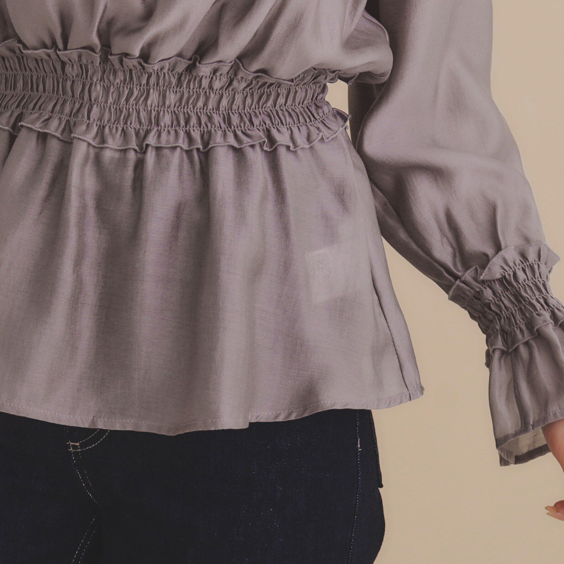 index「ギャザーフリルシアーブラウス【洗濯機洗い可】」|シャツ・ブラウス|