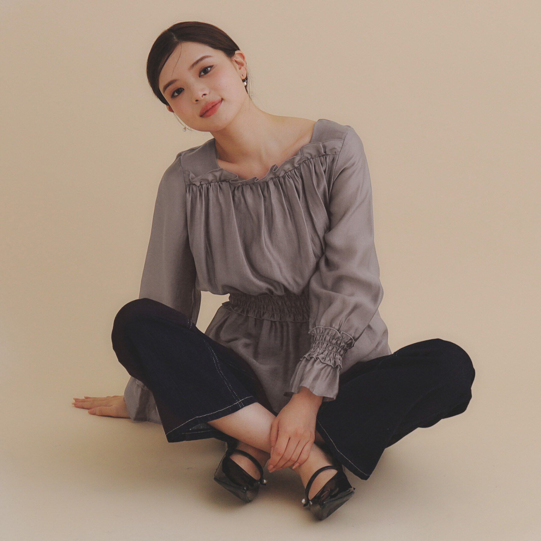 index「ギャザーフリルシアーブラウス【洗濯機洗い可】」|シャツ・ブラウス|