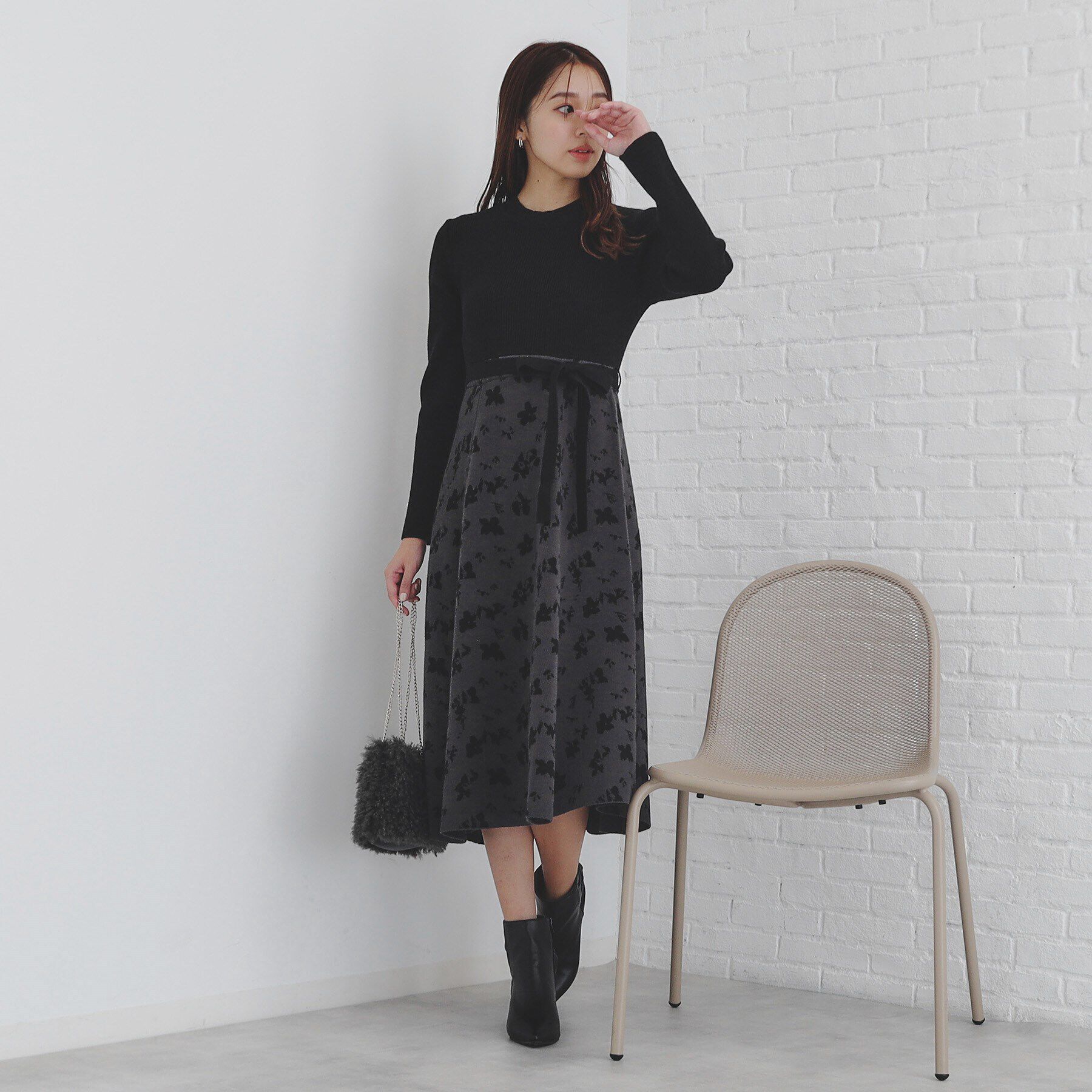 index「フラワージャカードフレアニットワンピース【洗濯機洗い可】」|ワンピース|