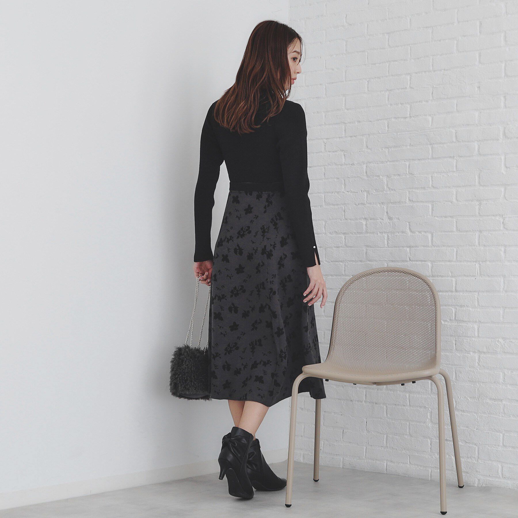 index「フラワージャカードフレアニットワンピース【洗濯機洗い可】」|ワンピース|