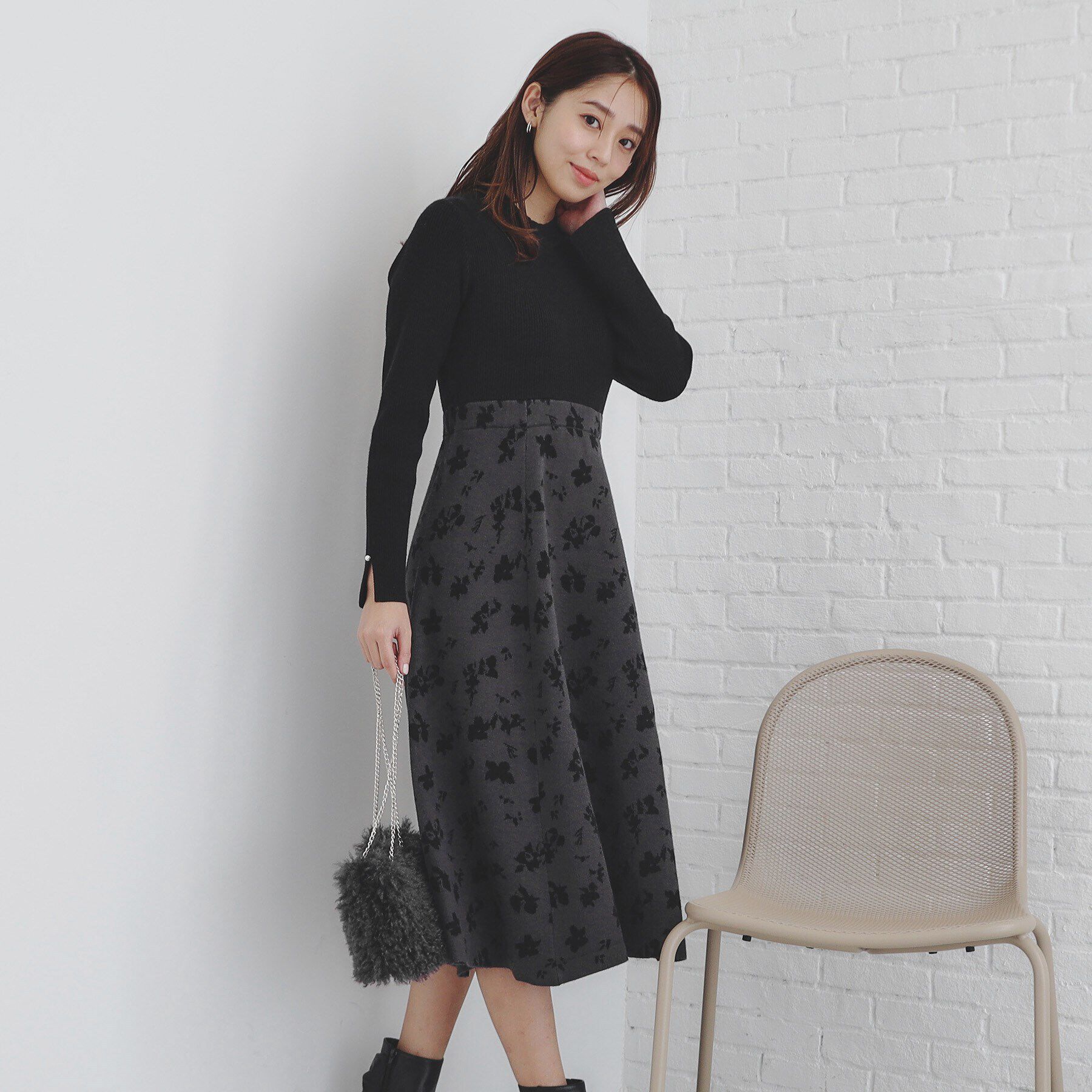 index「フラワージャカードフレアニットワンピース【洗濯機洗い可】」|ワンピース|