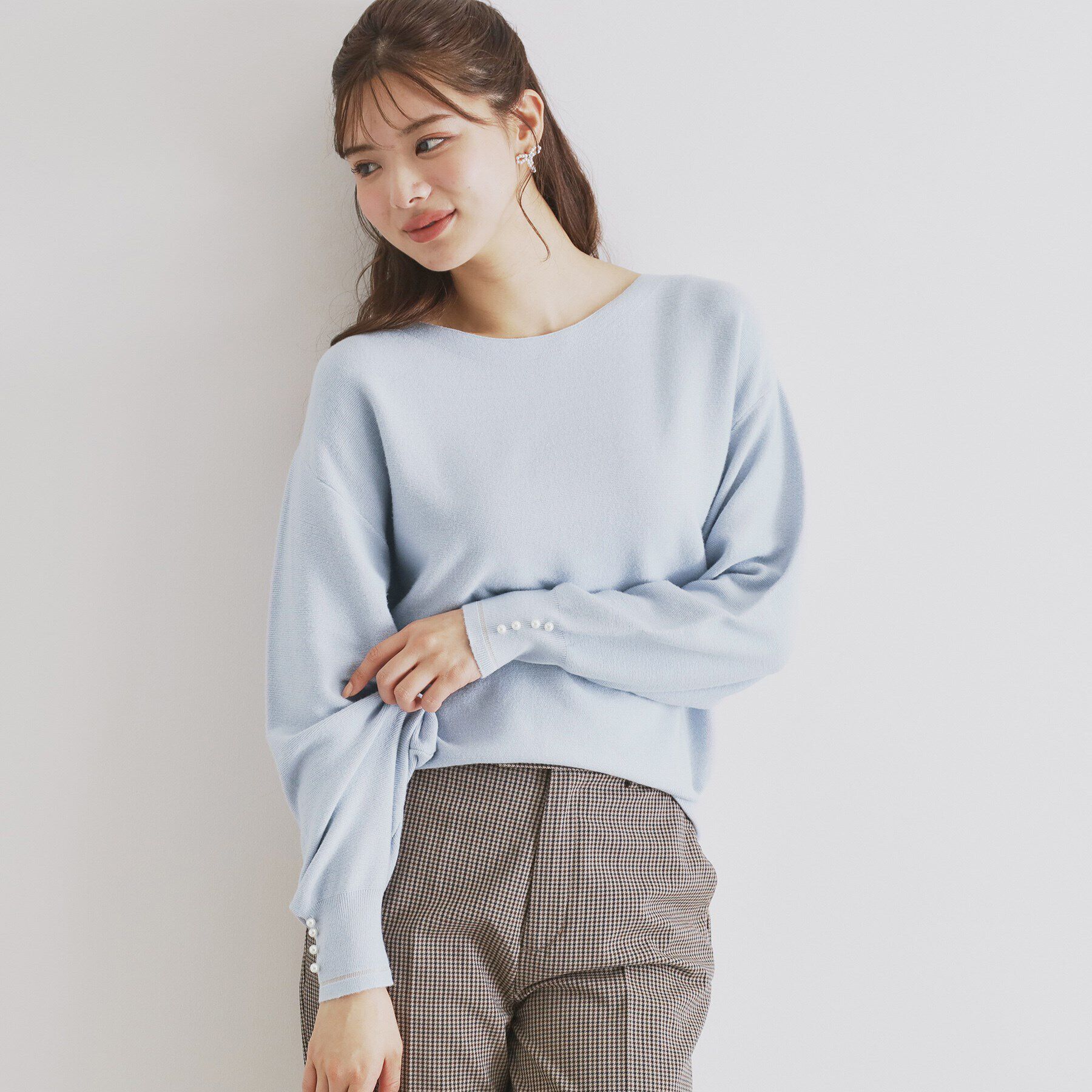 index「《6color/XS-LLsize》ボートネックドルマンニット【洗濯機洗い可】」|ニット・セーター|サックスブルー(09