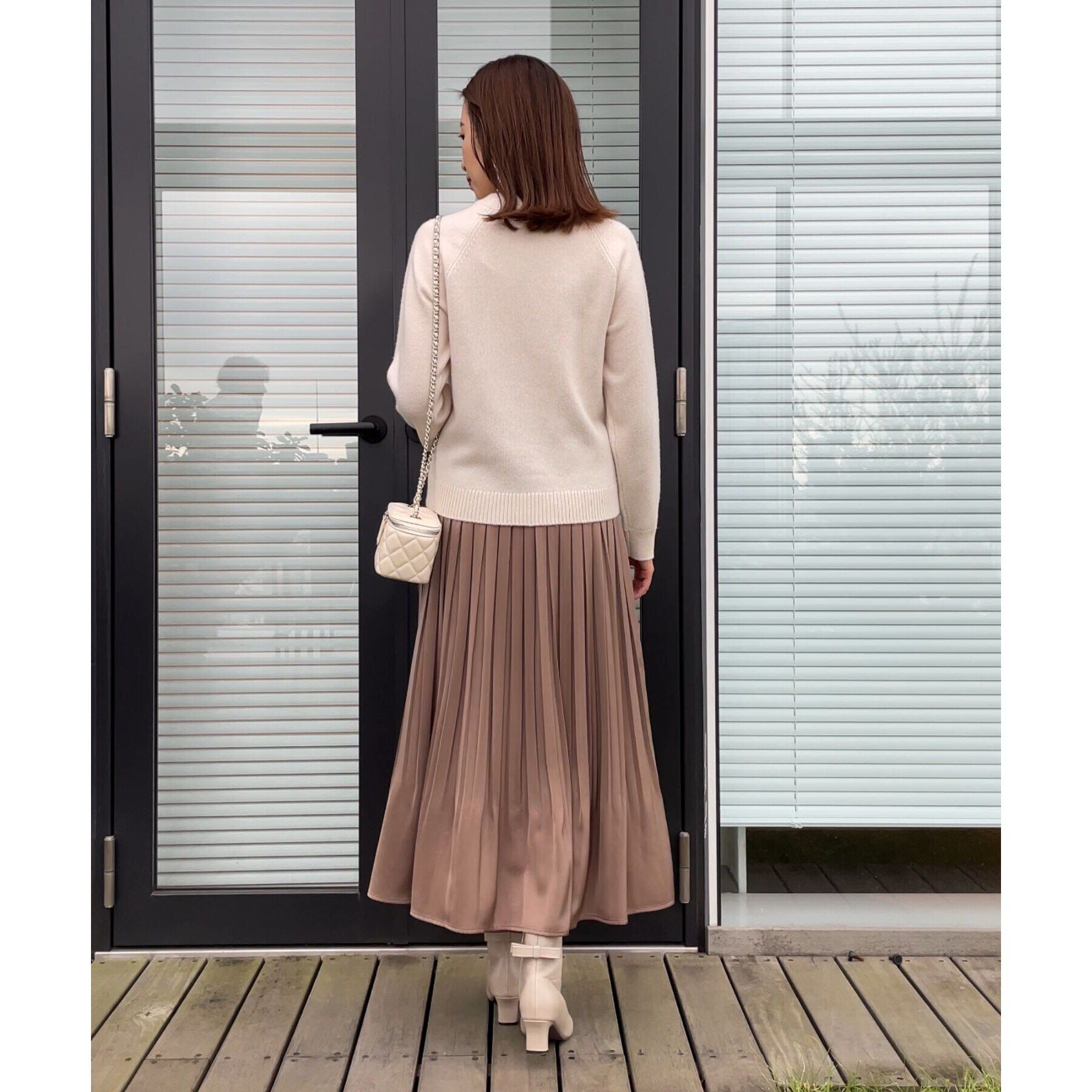 Couture broach「【軽やか・上品なツヤ感】ピーチサテンプリーツスカート」|スカート|