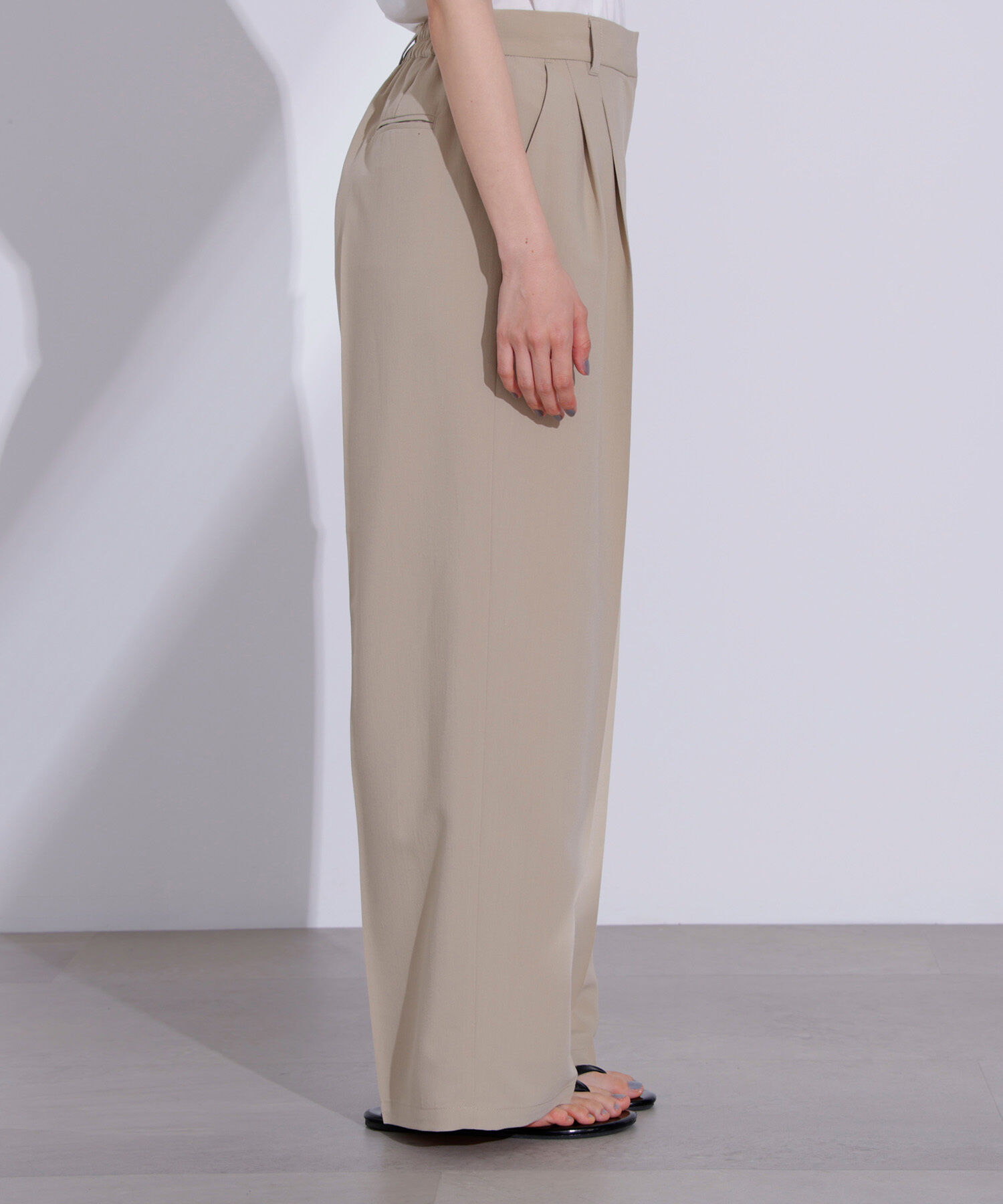  「ドライタッチツータックワイドパンツ」|その他|