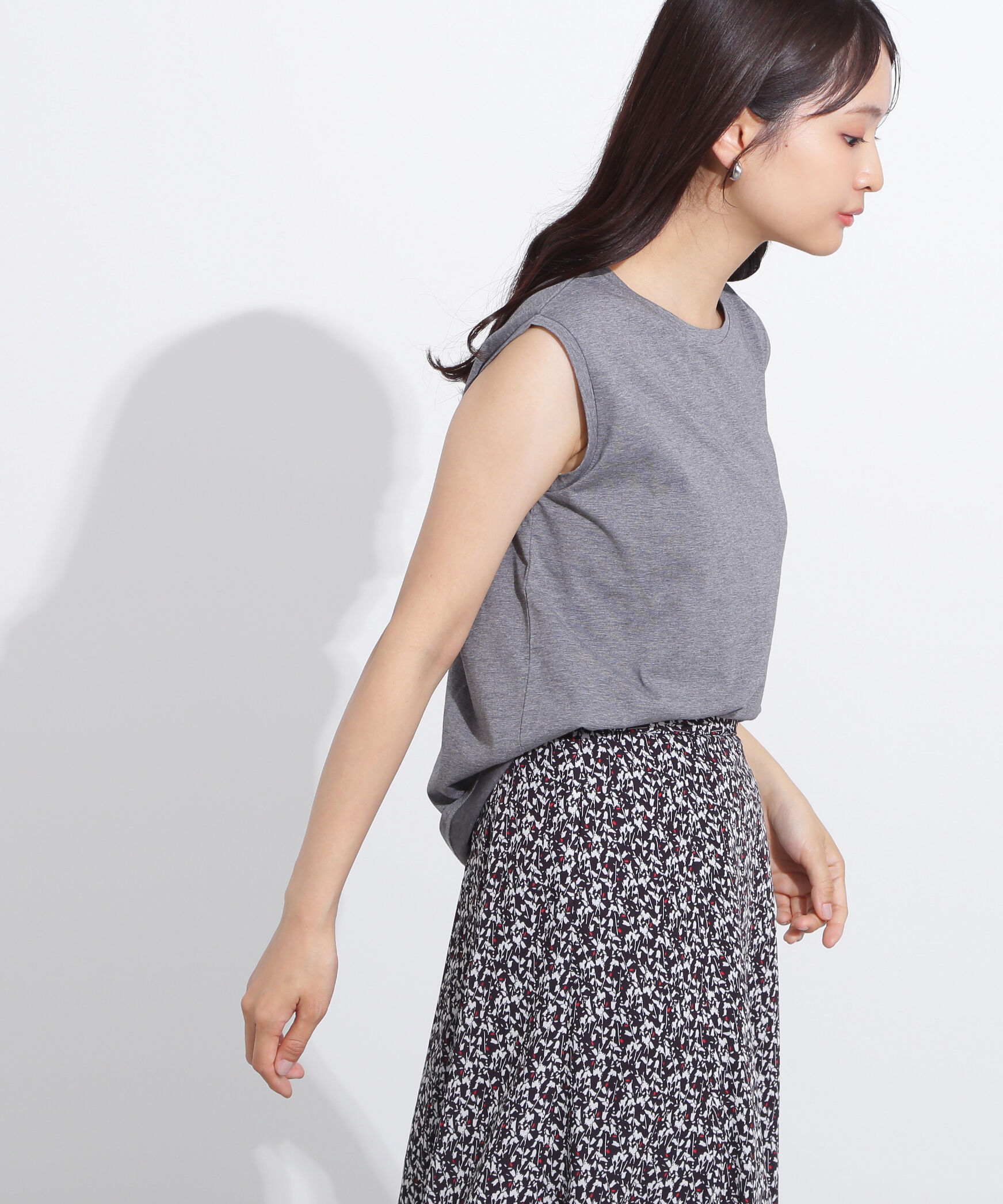  「メタルプレートノースリーブカットソー」|Tシャツ・カットソー|