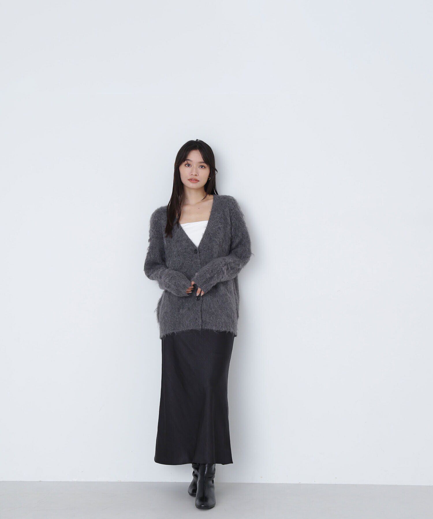  「＜起毛ニットシリーズ＞Ｖネックカーディガン　24AW」|ニット・セーター|