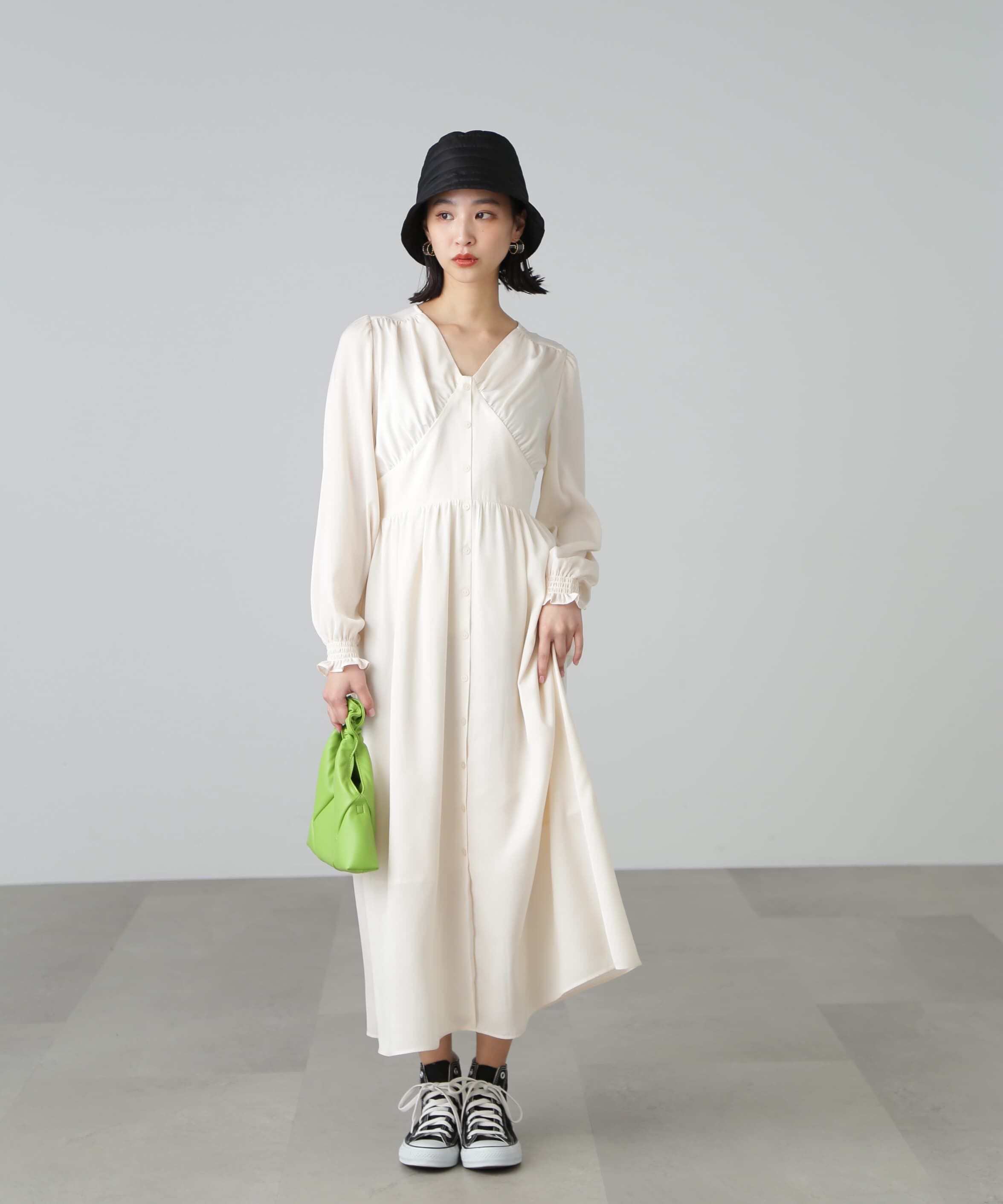  「ボリュームスリーブＶネックワンピース」|ワンピース|