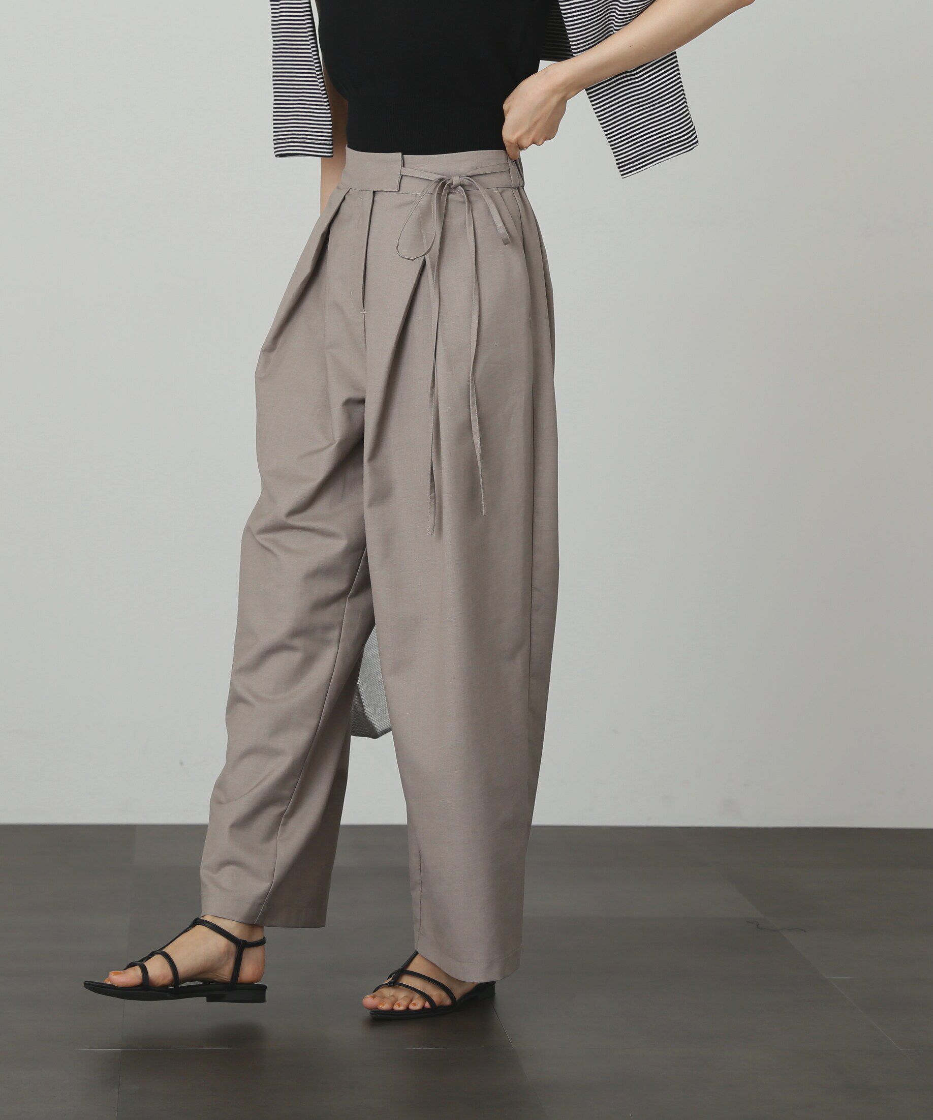  「クロスタックストレートワイドパンツ」|その他|