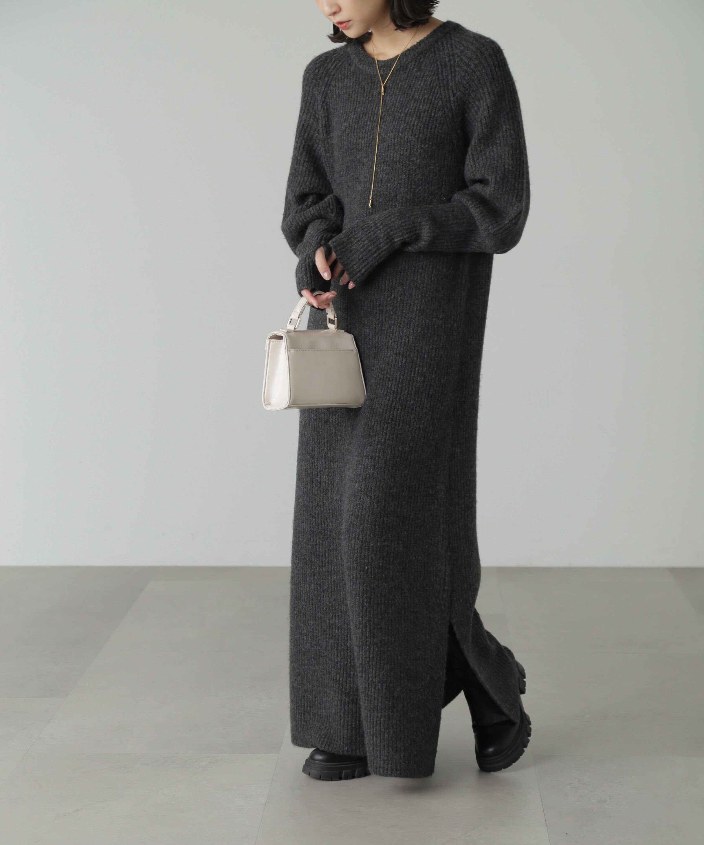  「ボリュームスリーブ畦ニットワンピース」|ワンピース|