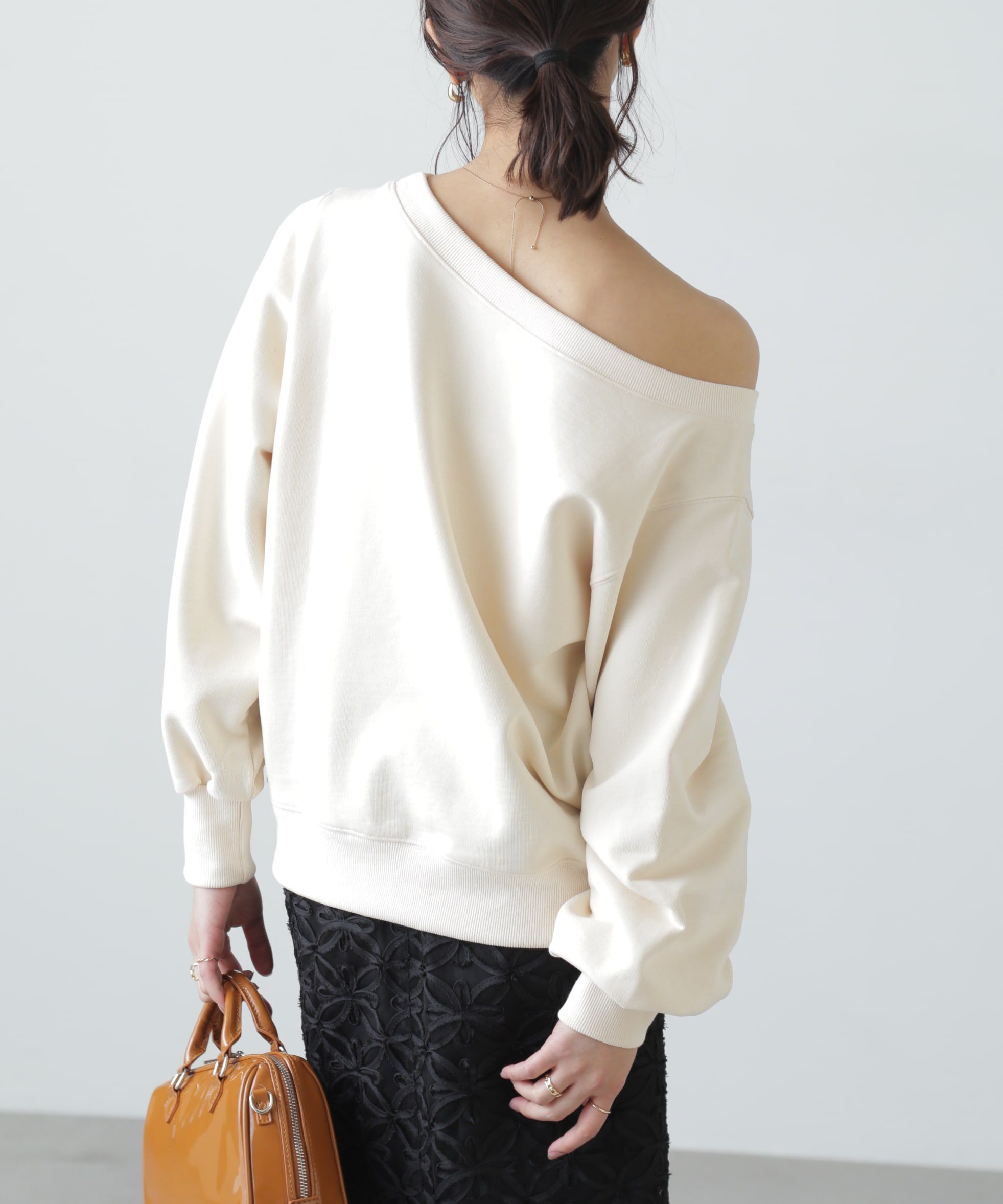  「オフショルスウェット」|Tシャツ・カットソー|