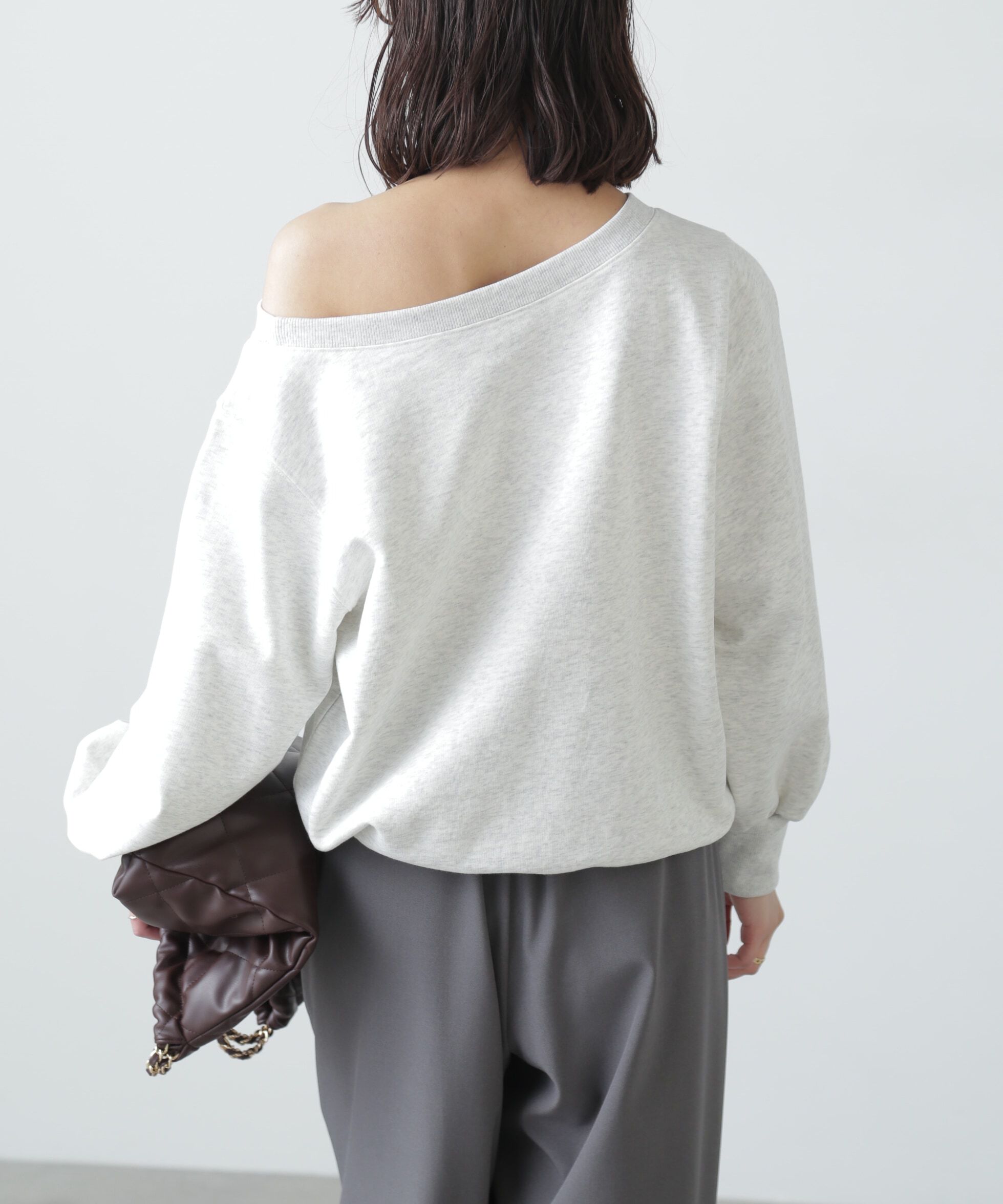  「オフショルスウェット」|Tシャツ・カットソー|