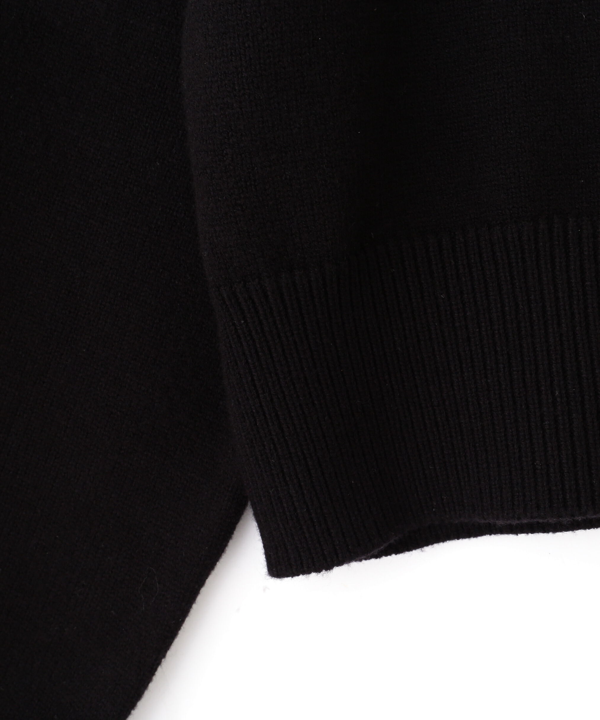  「バリエ―ションジャガードロゴニット」|ニット・セーター|