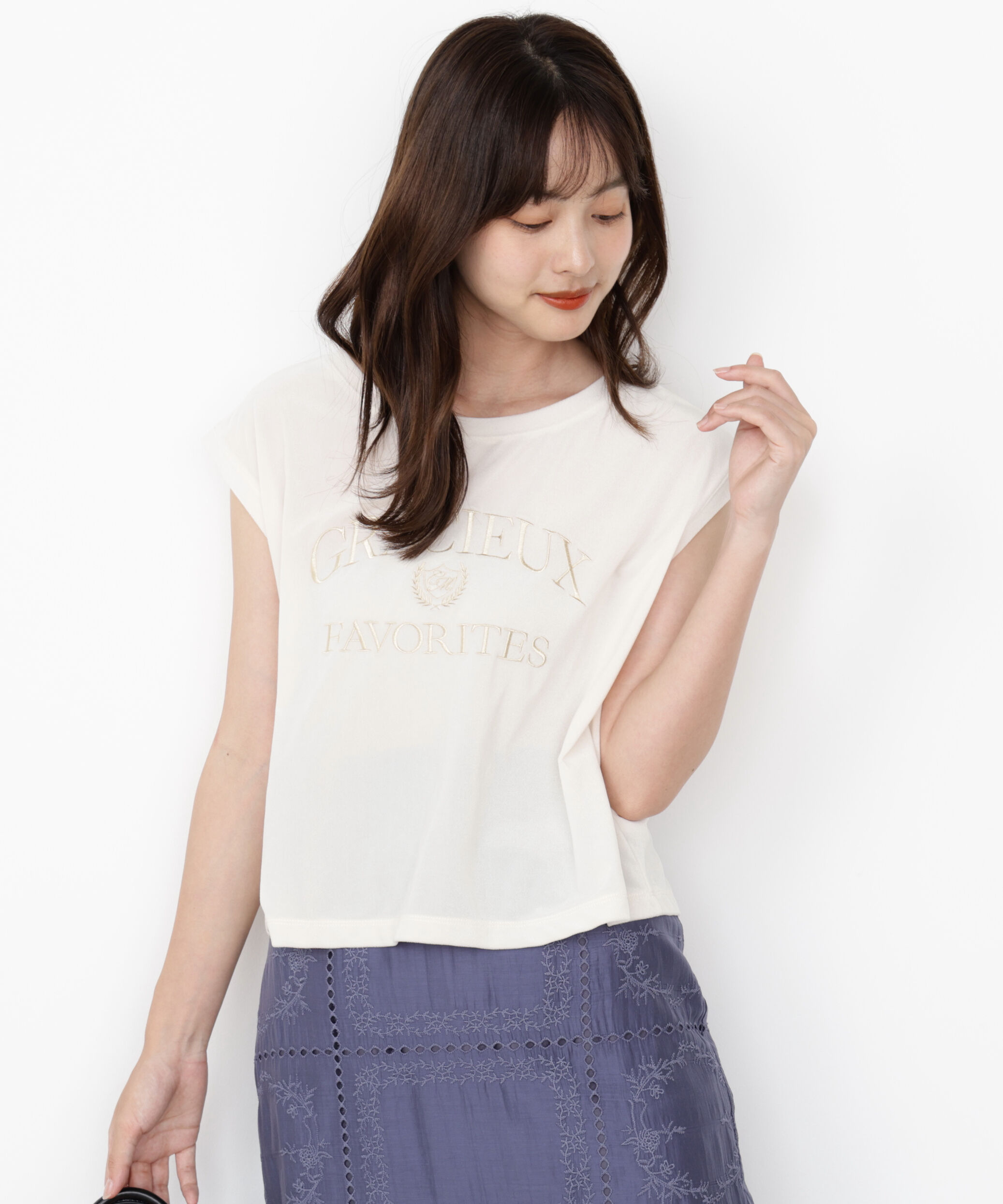 PROPORTION BODY DRESSING「＜ハンドウォッシャブル＞シアーベロア刺繍Tシャツ」|Tシャツ・カットソー|