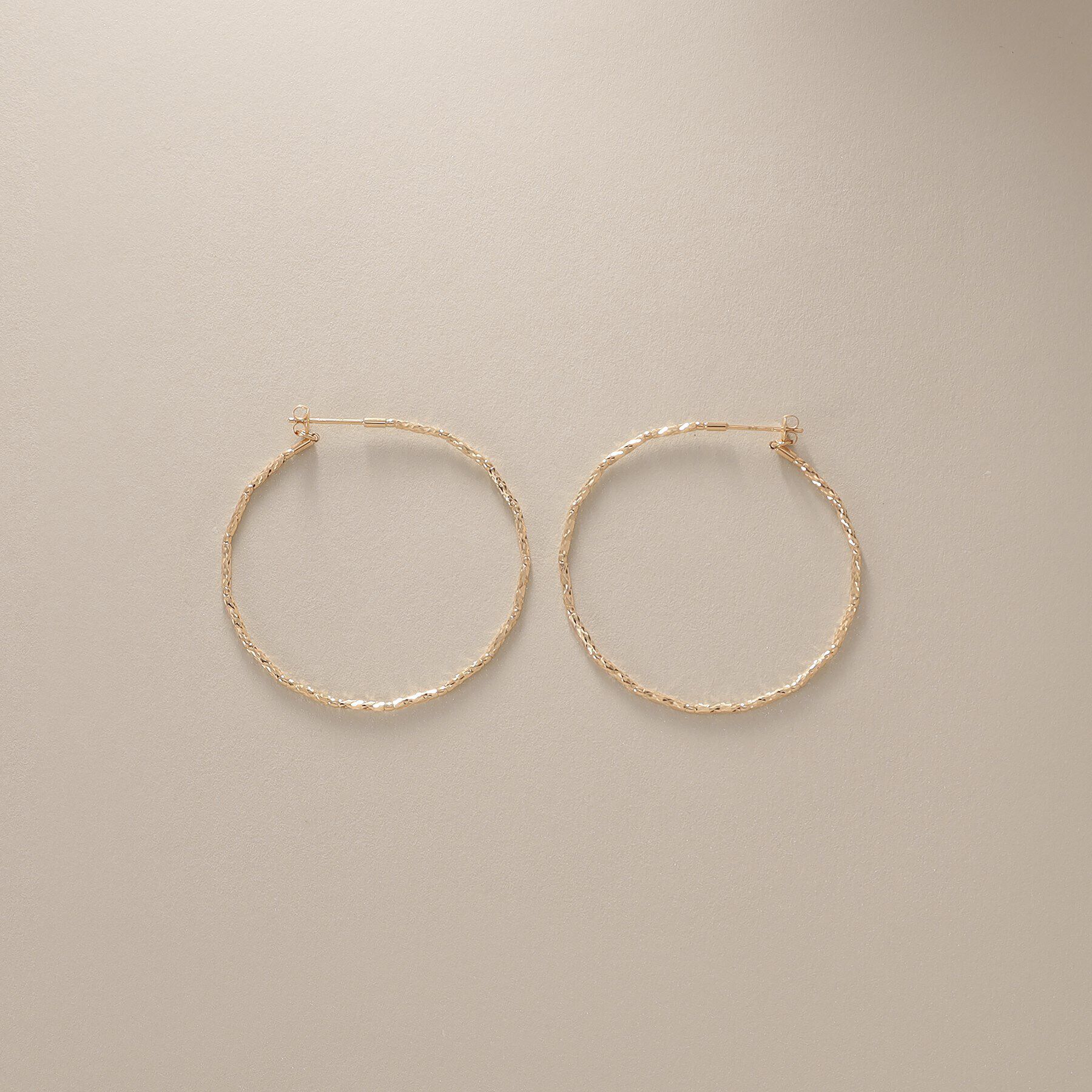 COCOSHNIK「K18ミラーカットビーズ フープピアス（小）」|ピアス|