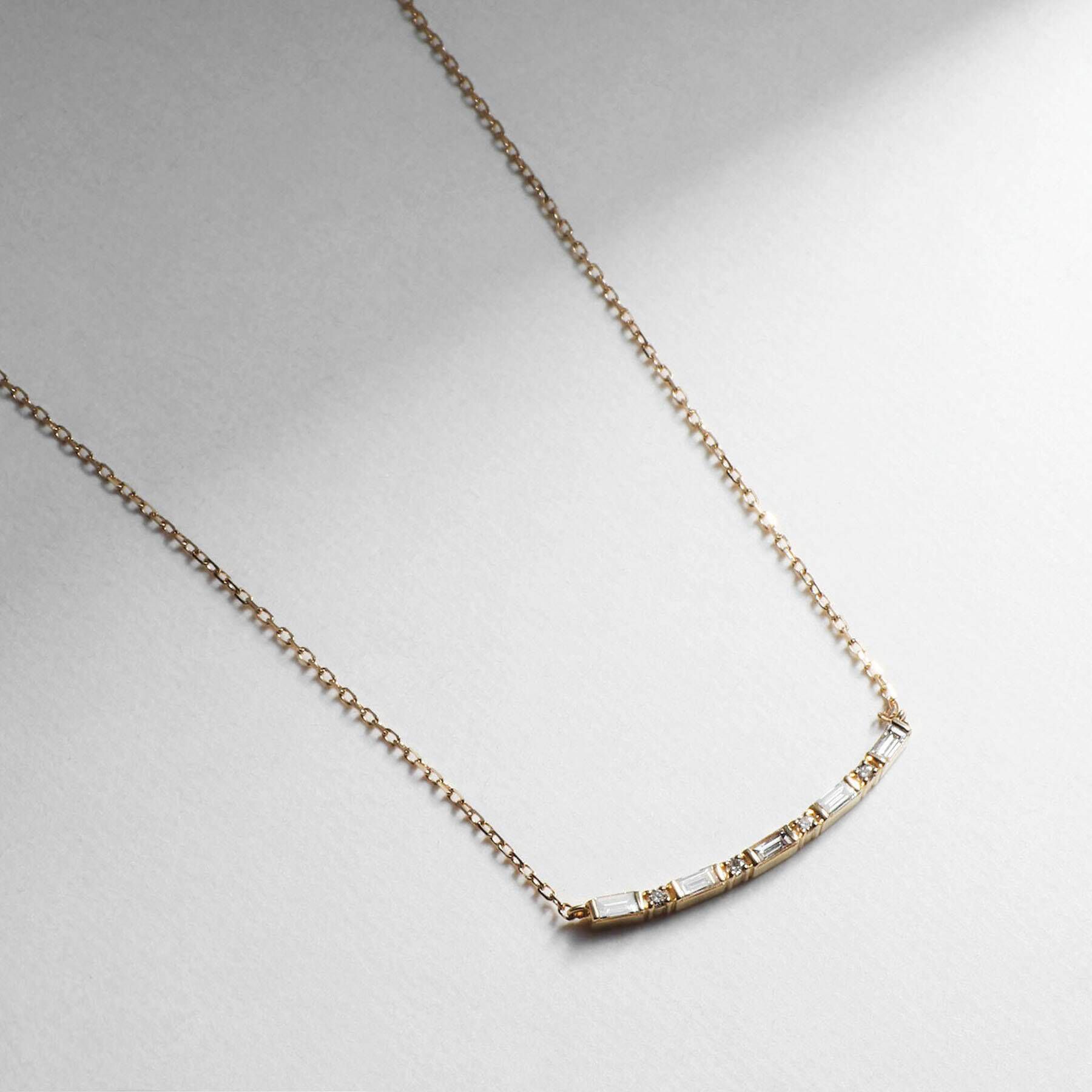 COCOSHNIK「K18ダイヤモンド バゲットカット アーチネックレス」|ネックレス|