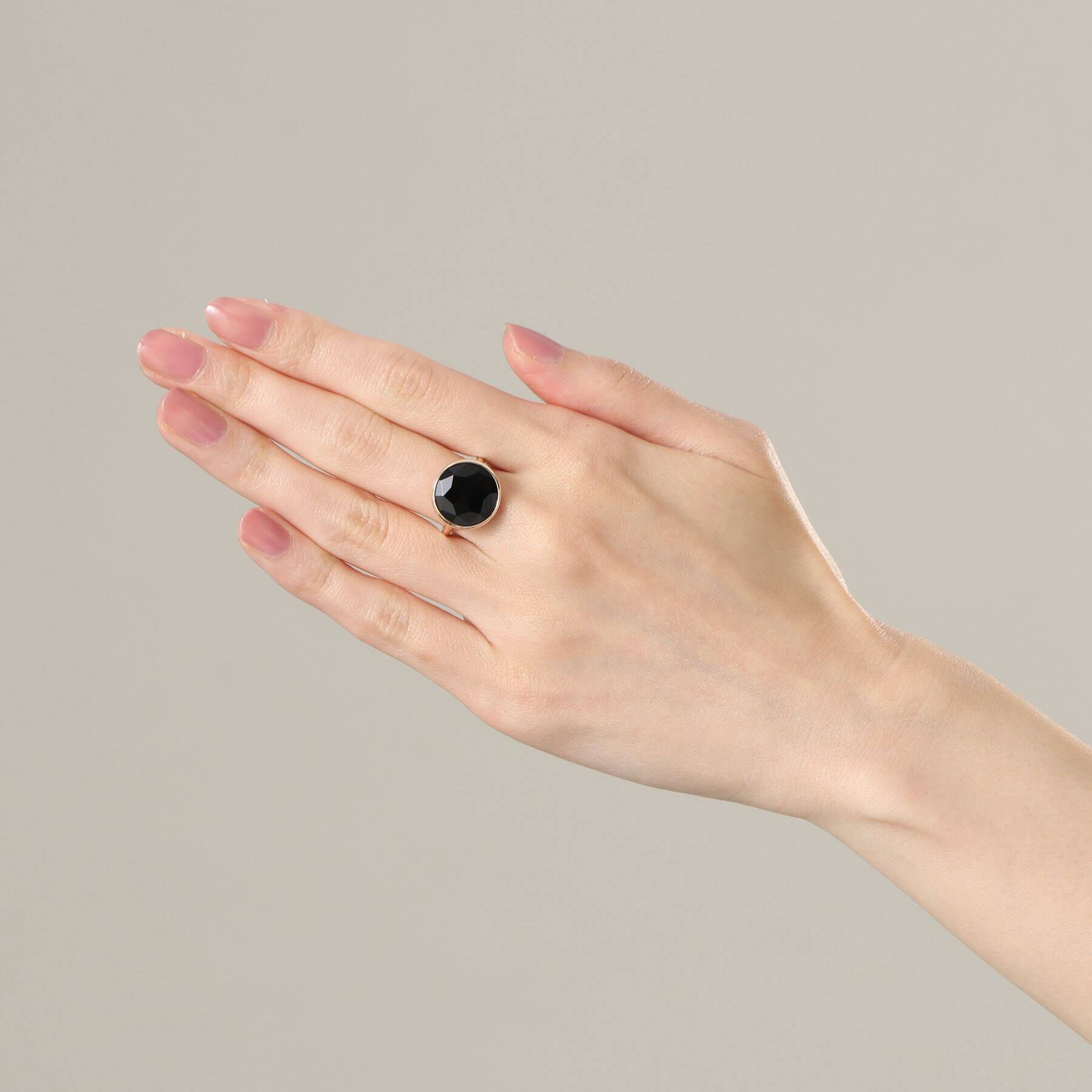 COCOSHNIK「K10オニキスラウンドローズカット リング」|リング|