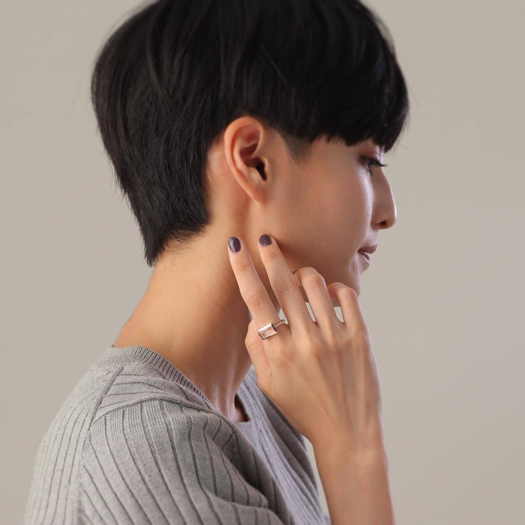 COCOSHNIK「K10ローズクォーツ バフトップカット リング」|リング|