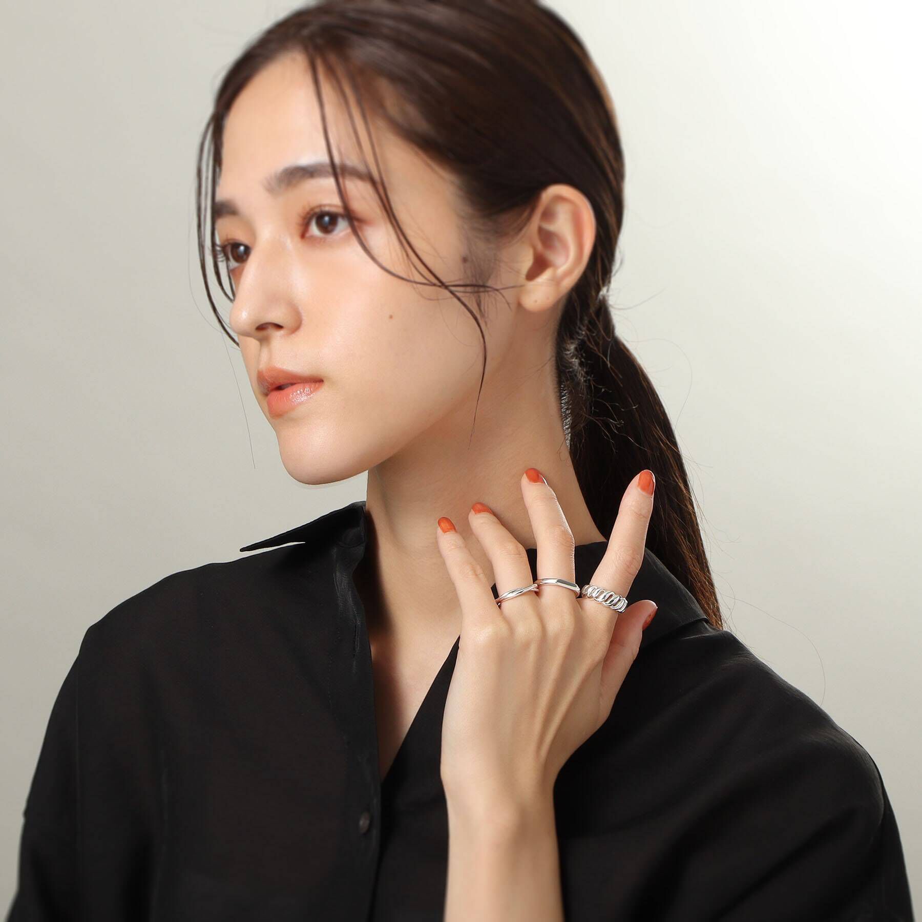 COCOSHNIK「シルバー ダブルラインツイスト リング」|リング|