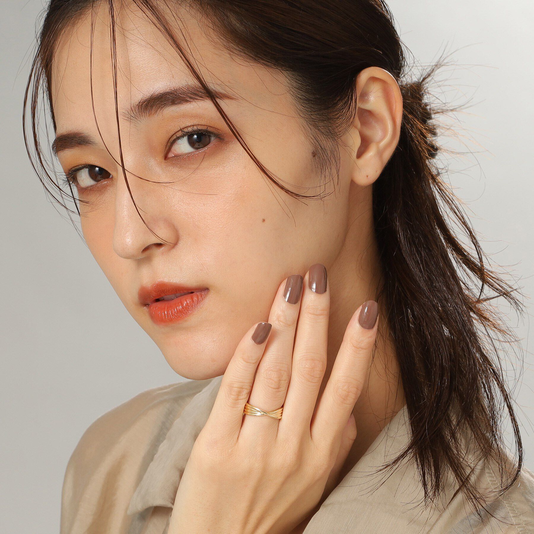 COCOSHNIK「K10ストライプパターンクロス リング」|リング|