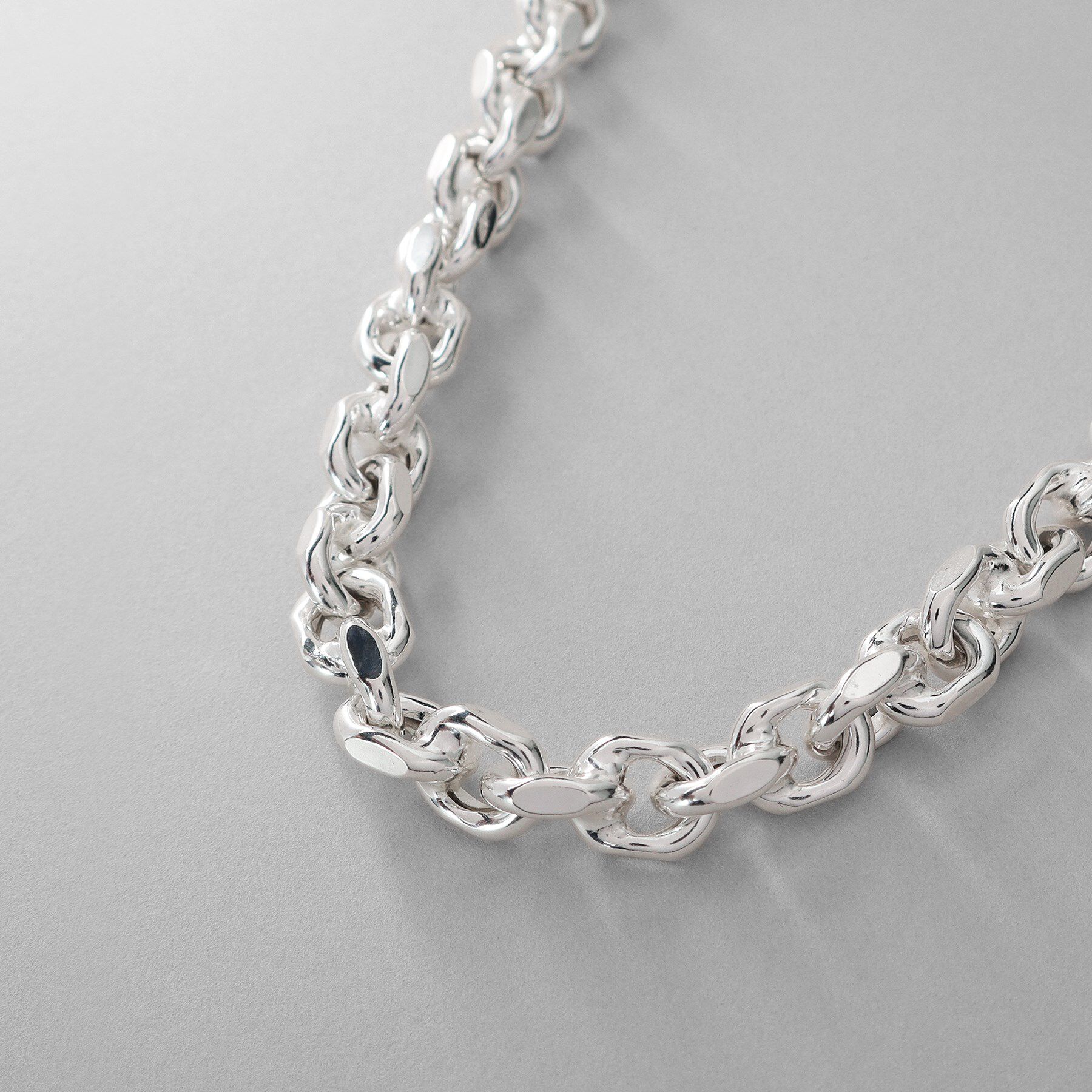 COCOSHNIK ONKITSCH「シルバー デザインチェーン ホロウカットケーブルネックレス」|ネックレス|